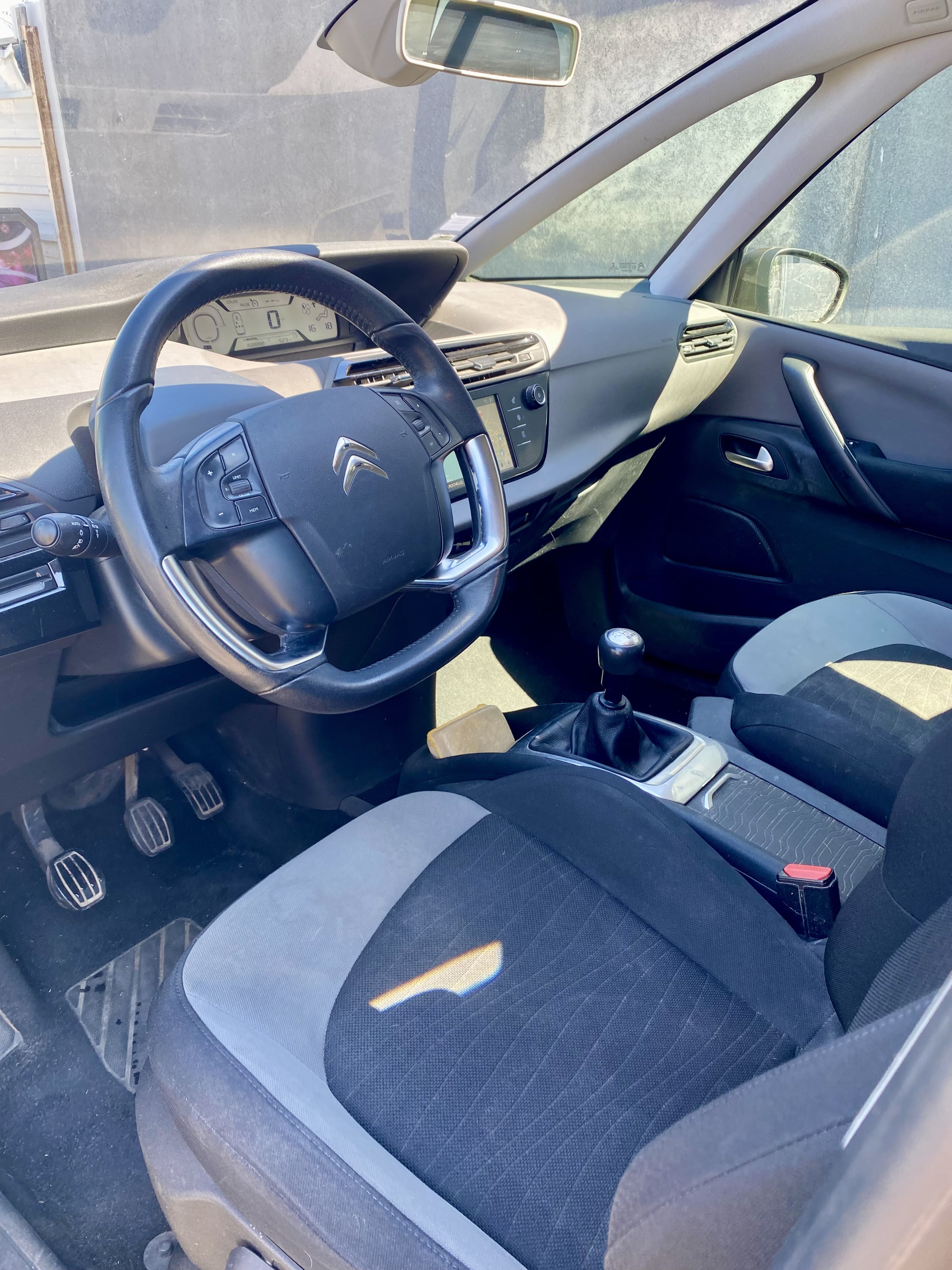 Citroen C4 Picasso avec GPS