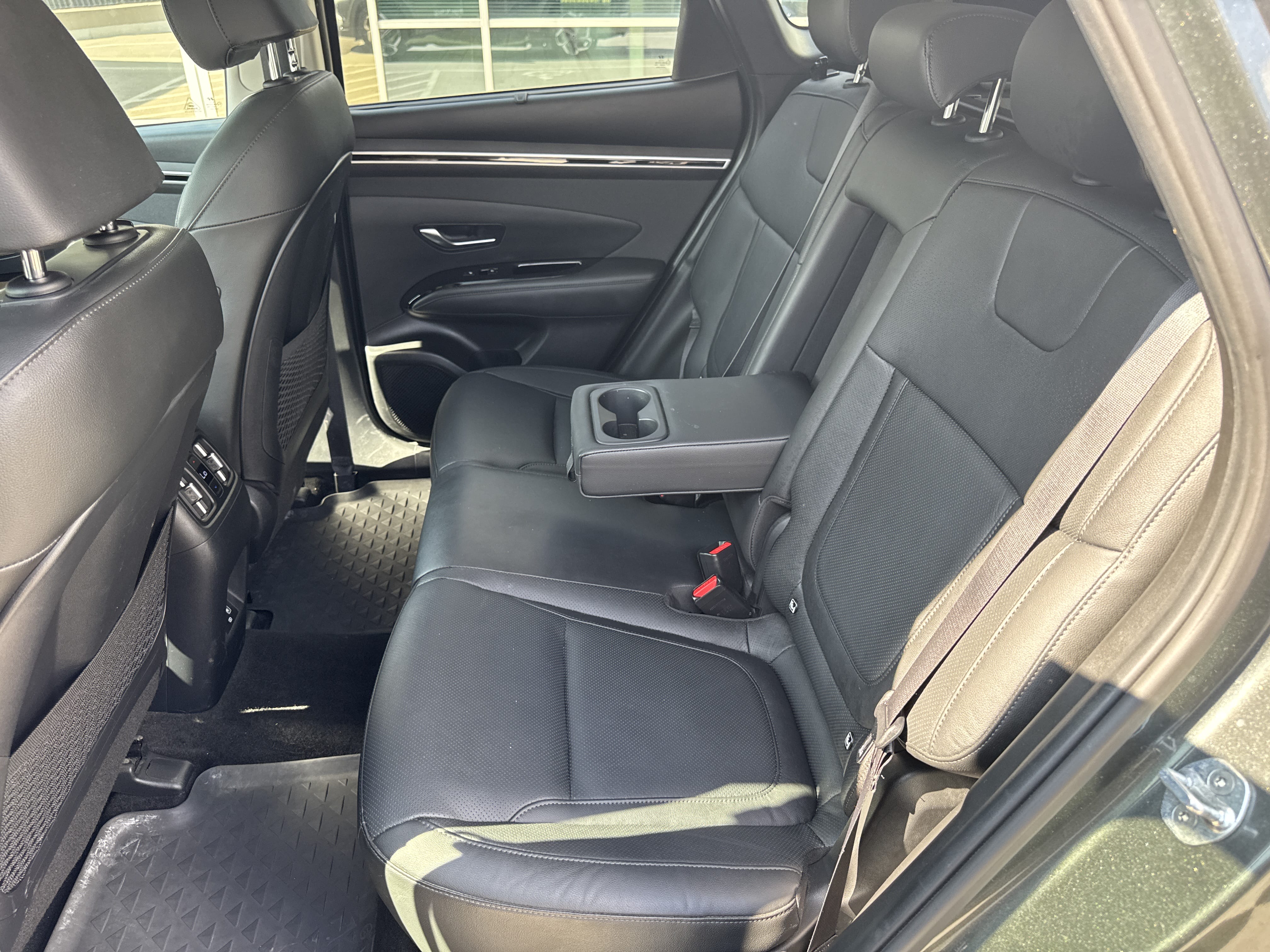 Hyundai Tucson Hybrid Limited with Cruise control