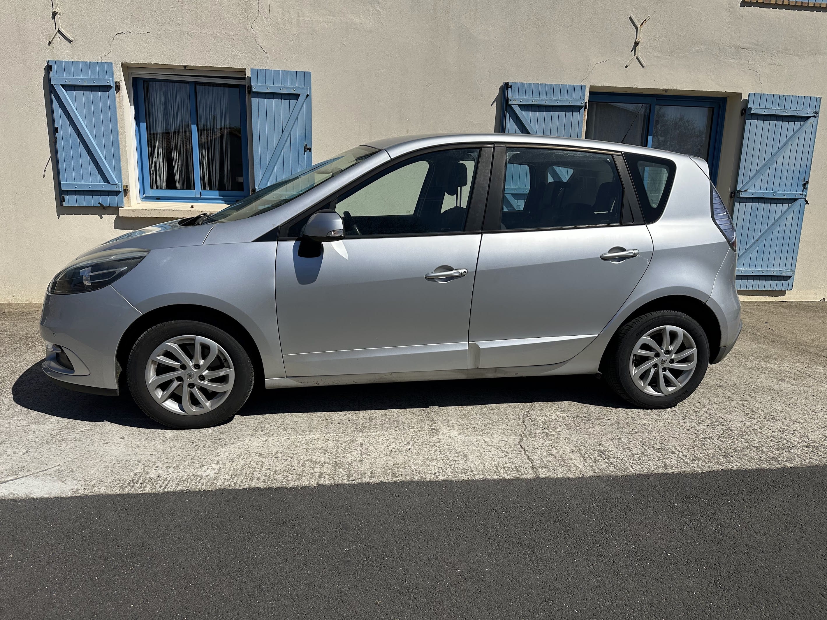 Renault Scenic avec Climatisation