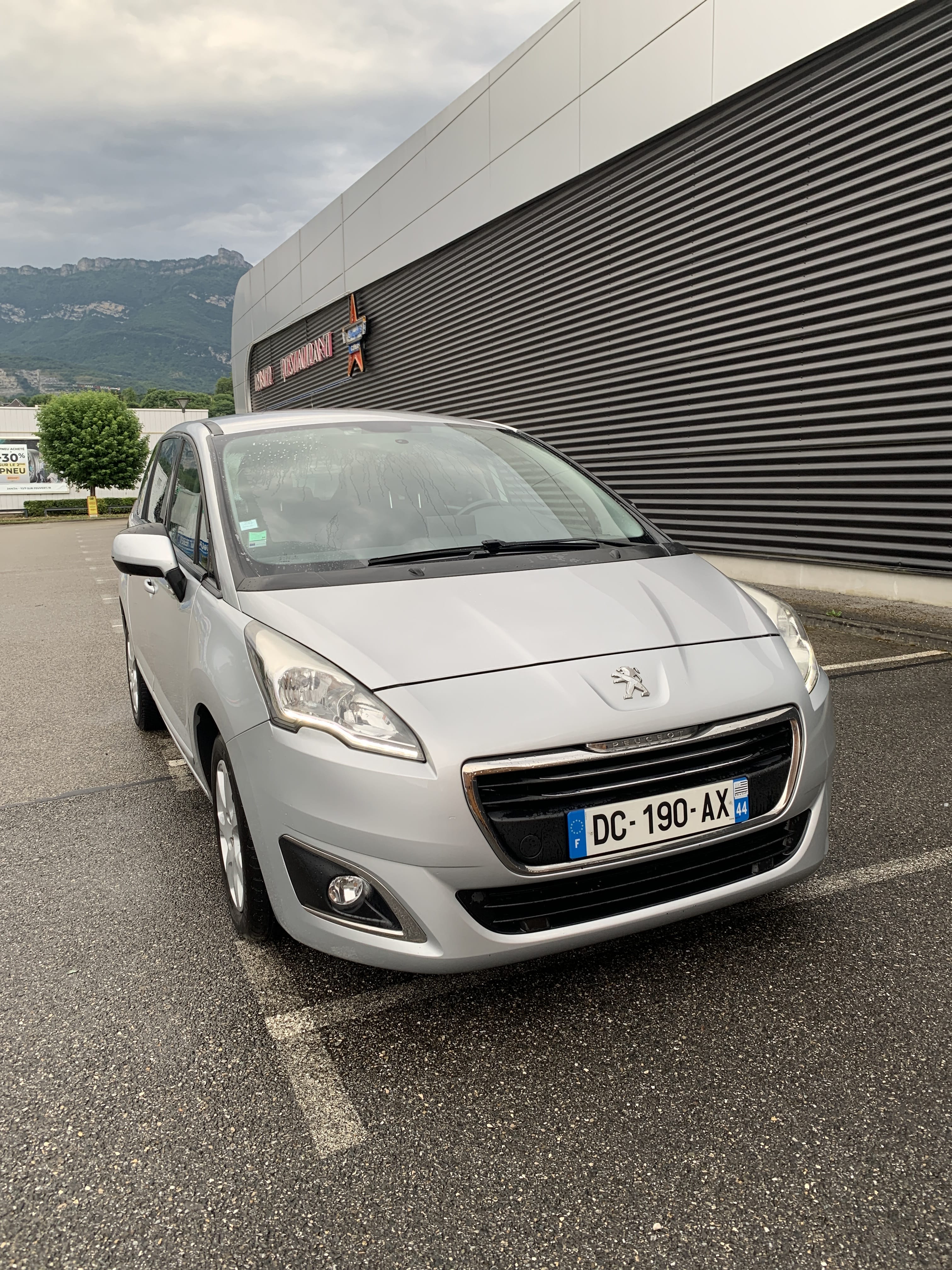 Peugeot 5008, 2014, Diesel, automatique