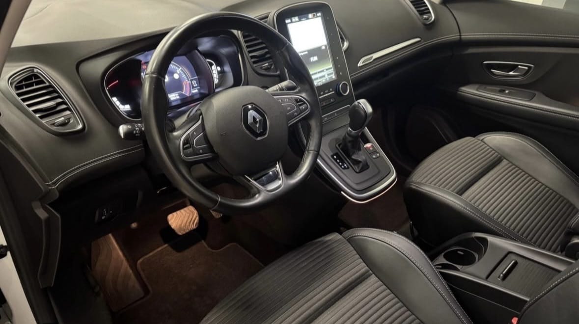 Renault Grand Scenic avec Régulateur de vitesse
