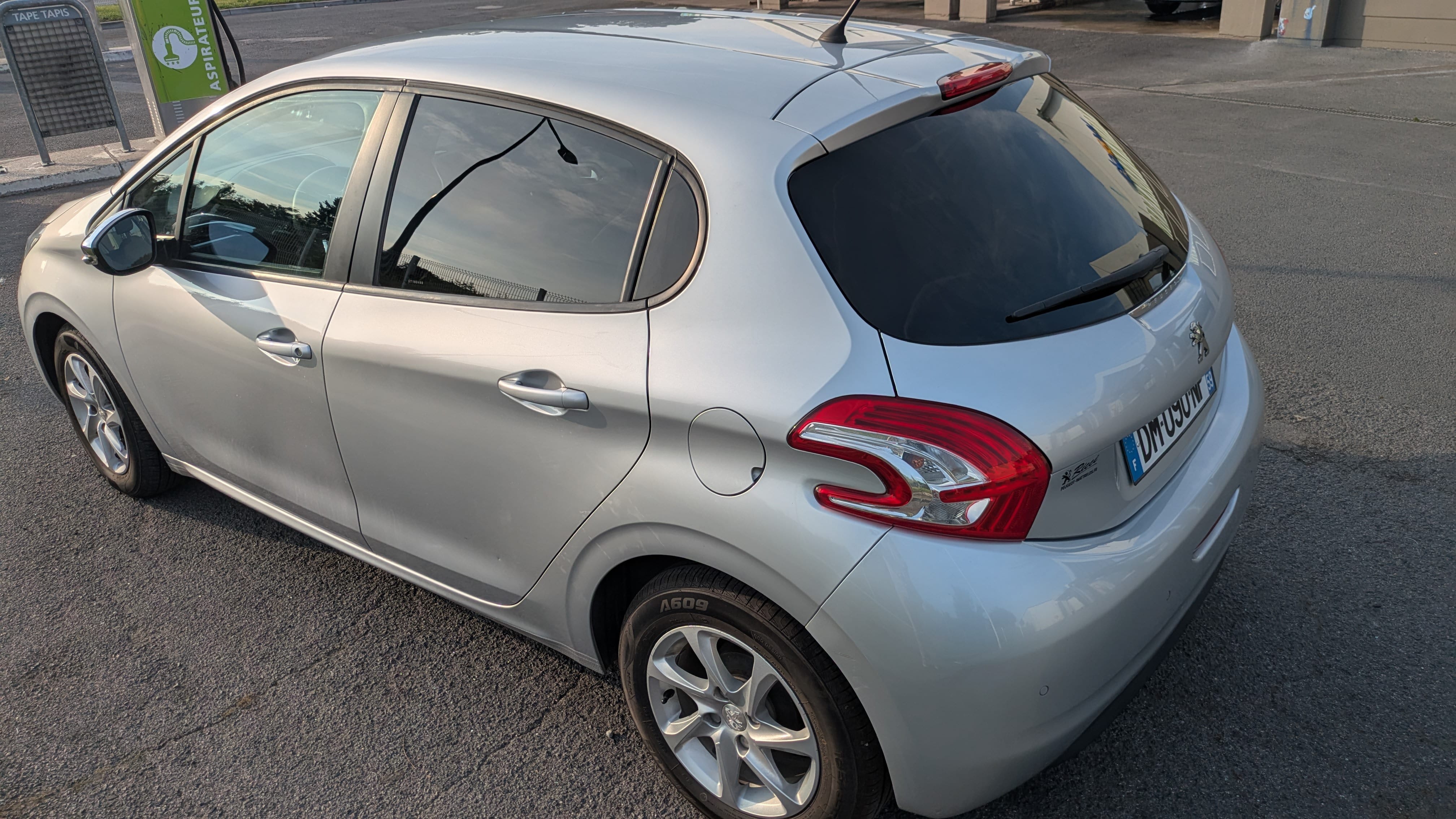 Peugeot 208 avec Régulateur de vitesse