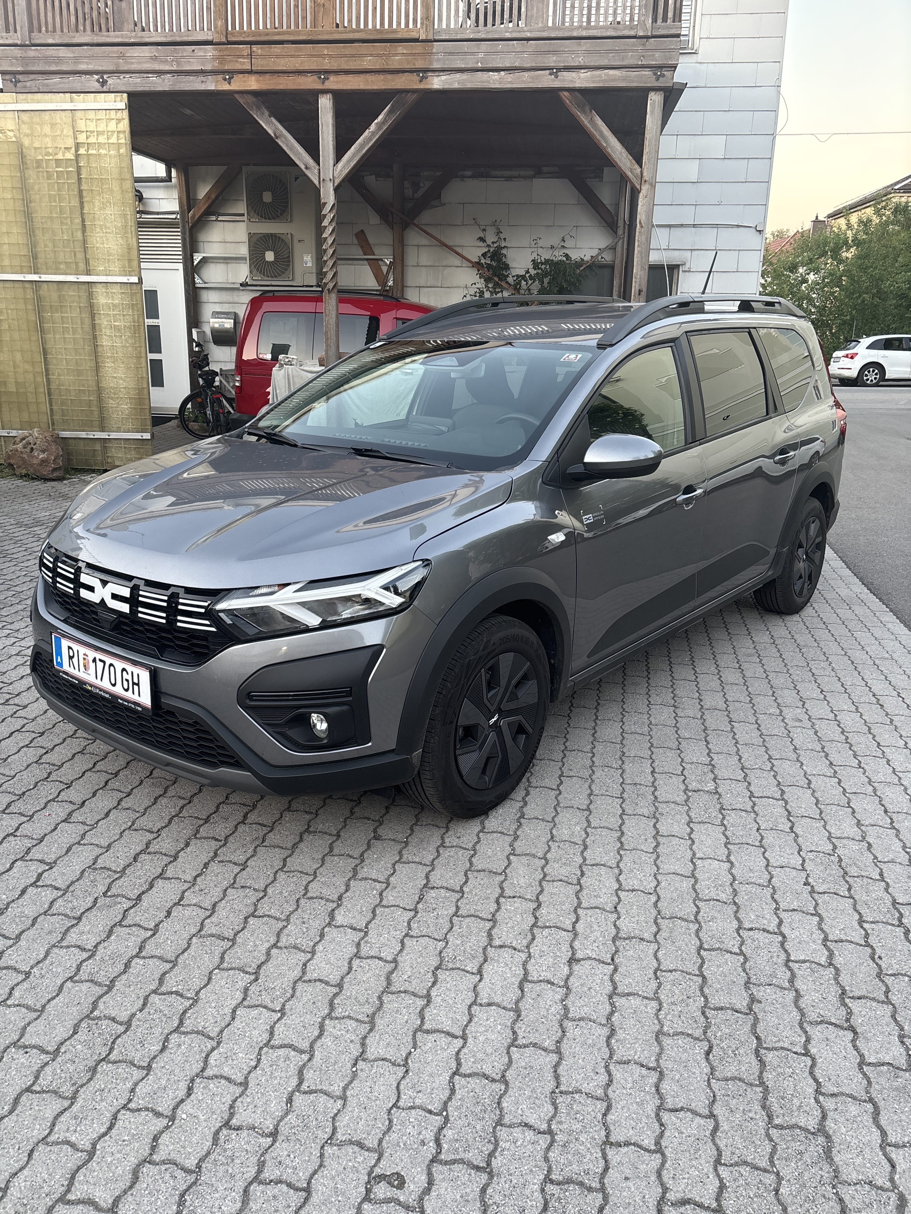 Dacia Jogger 7 Sitzer, 2025, Super 95, 7 Sitze