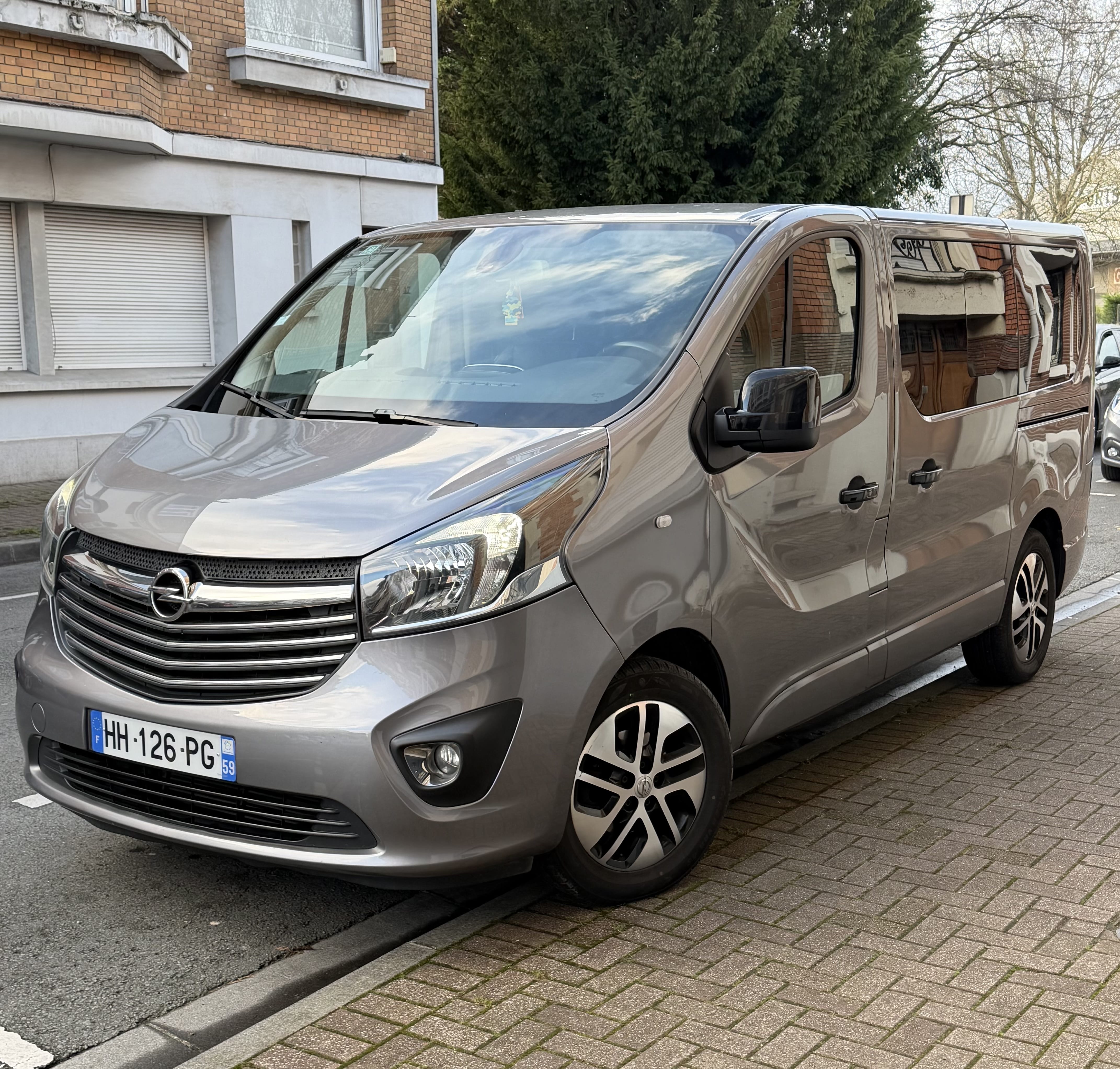 Opel Vivaro, 2018, Diesel, 8 places