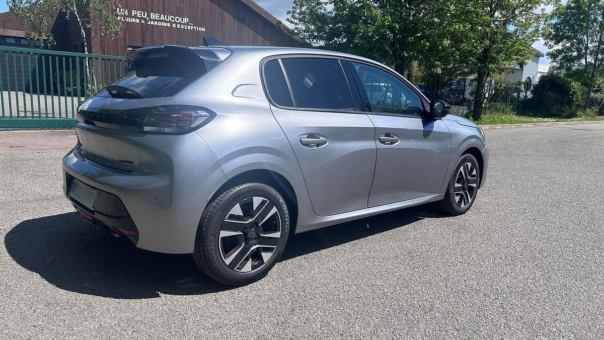 Peugeot 208 avec Régulateur de vitesse