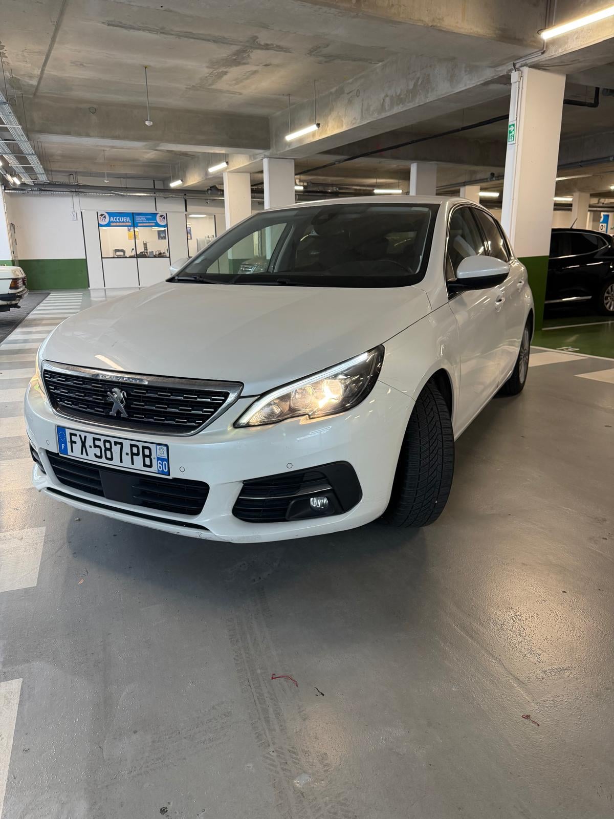 Peugeot 308, 2021, Essence 95