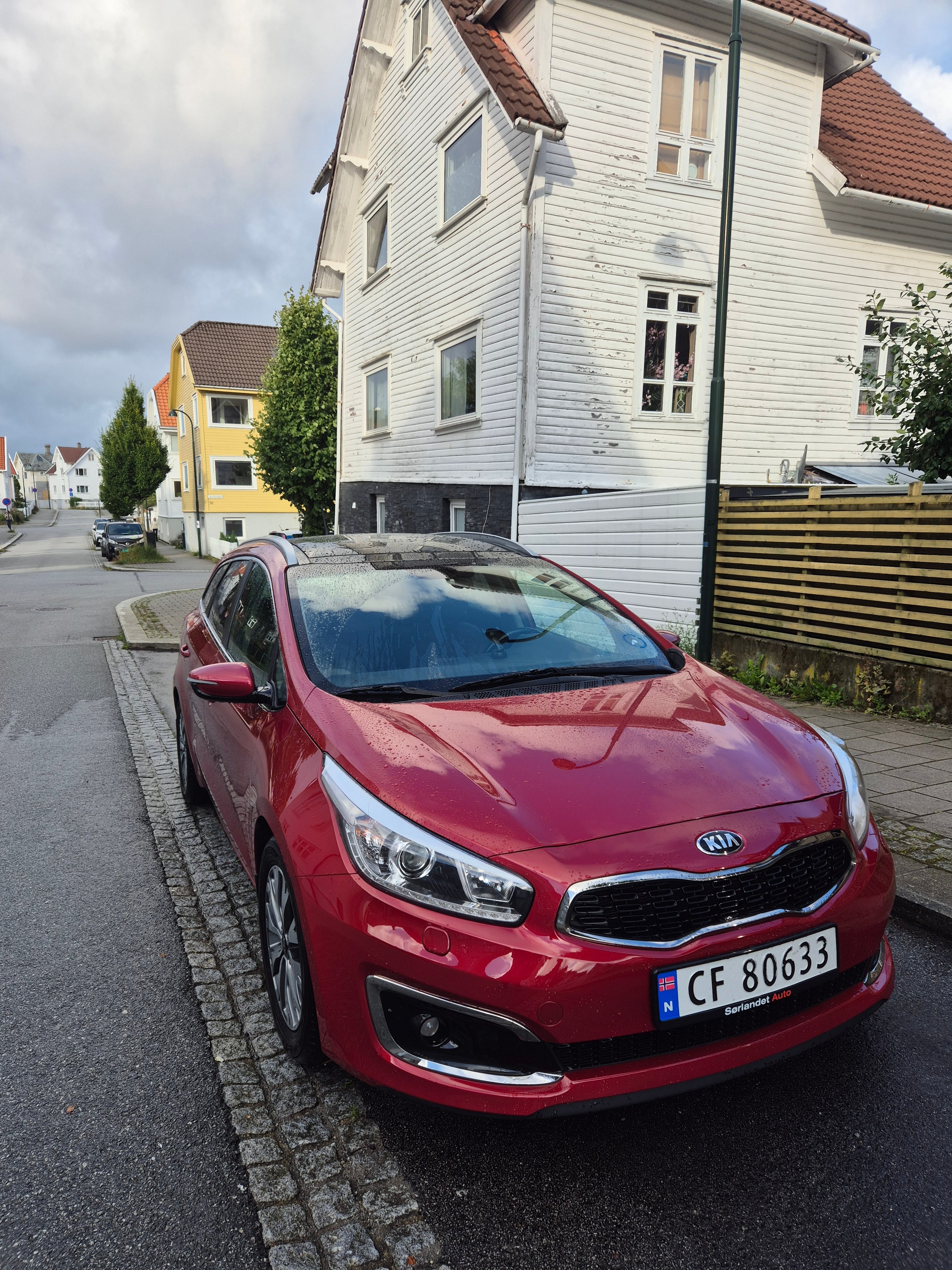 Kia Cee'd 1.6 stv. with Car radio