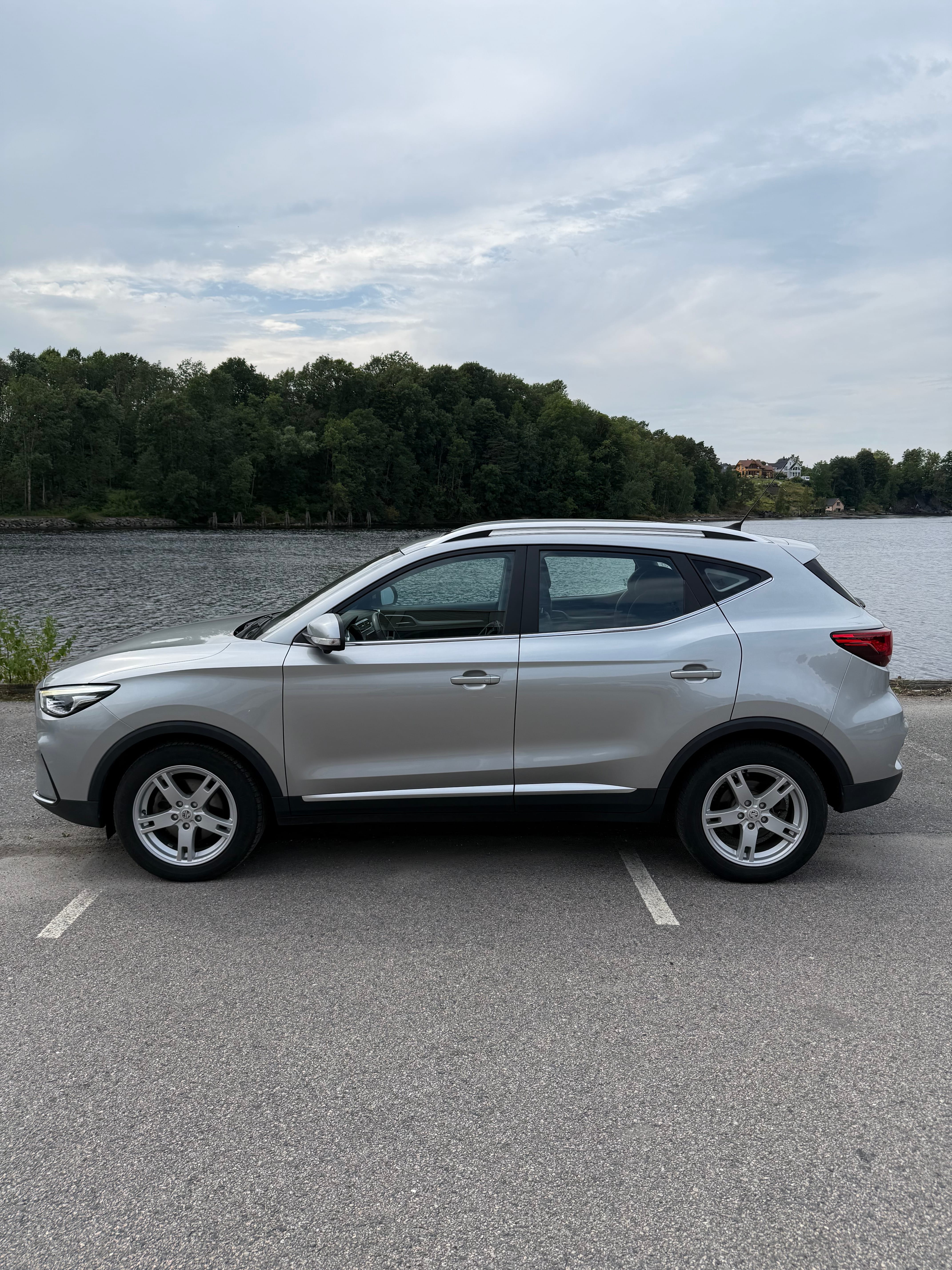 MG ZS EV med Bluetooth audio