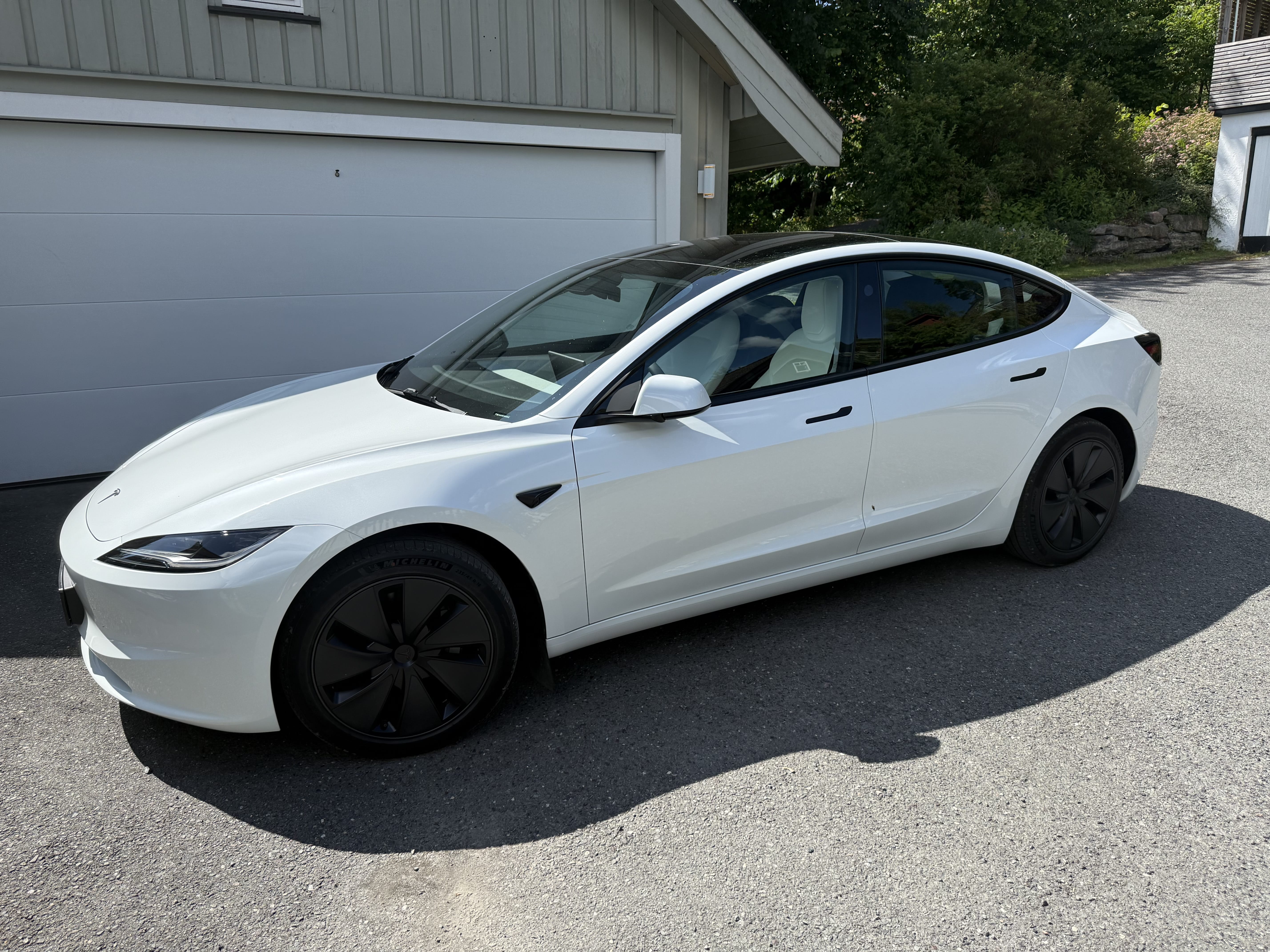 Tesla Model 3 Long Range med Aircondition