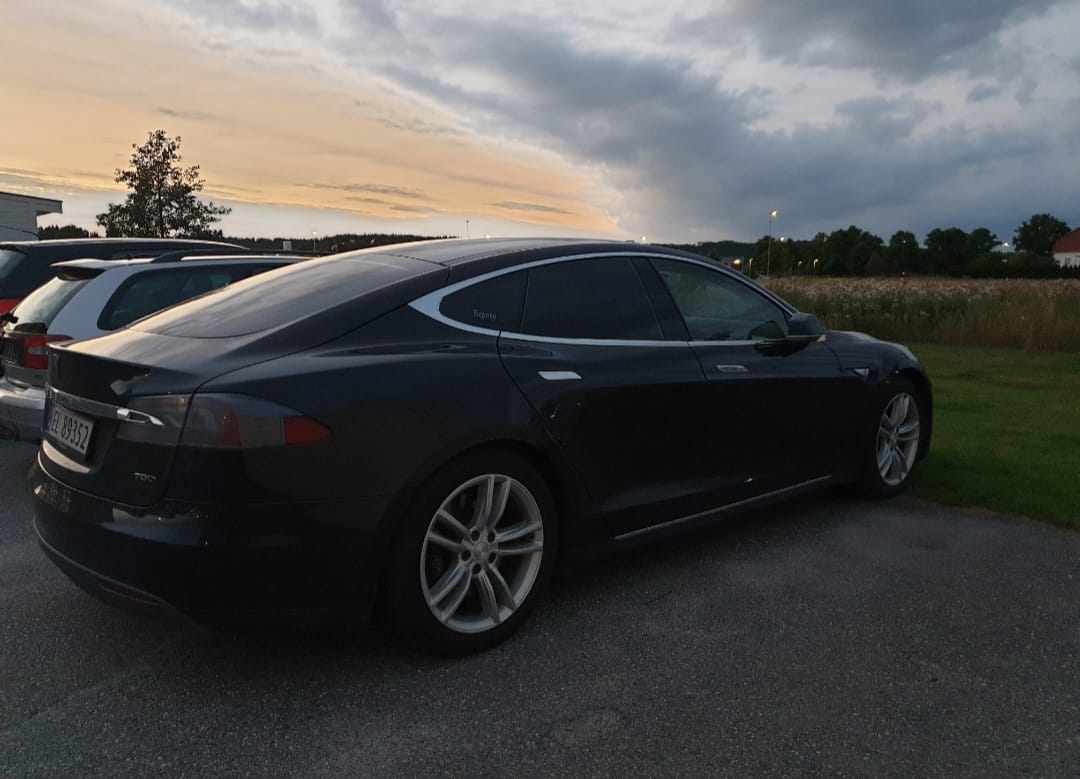 Tesla Model S