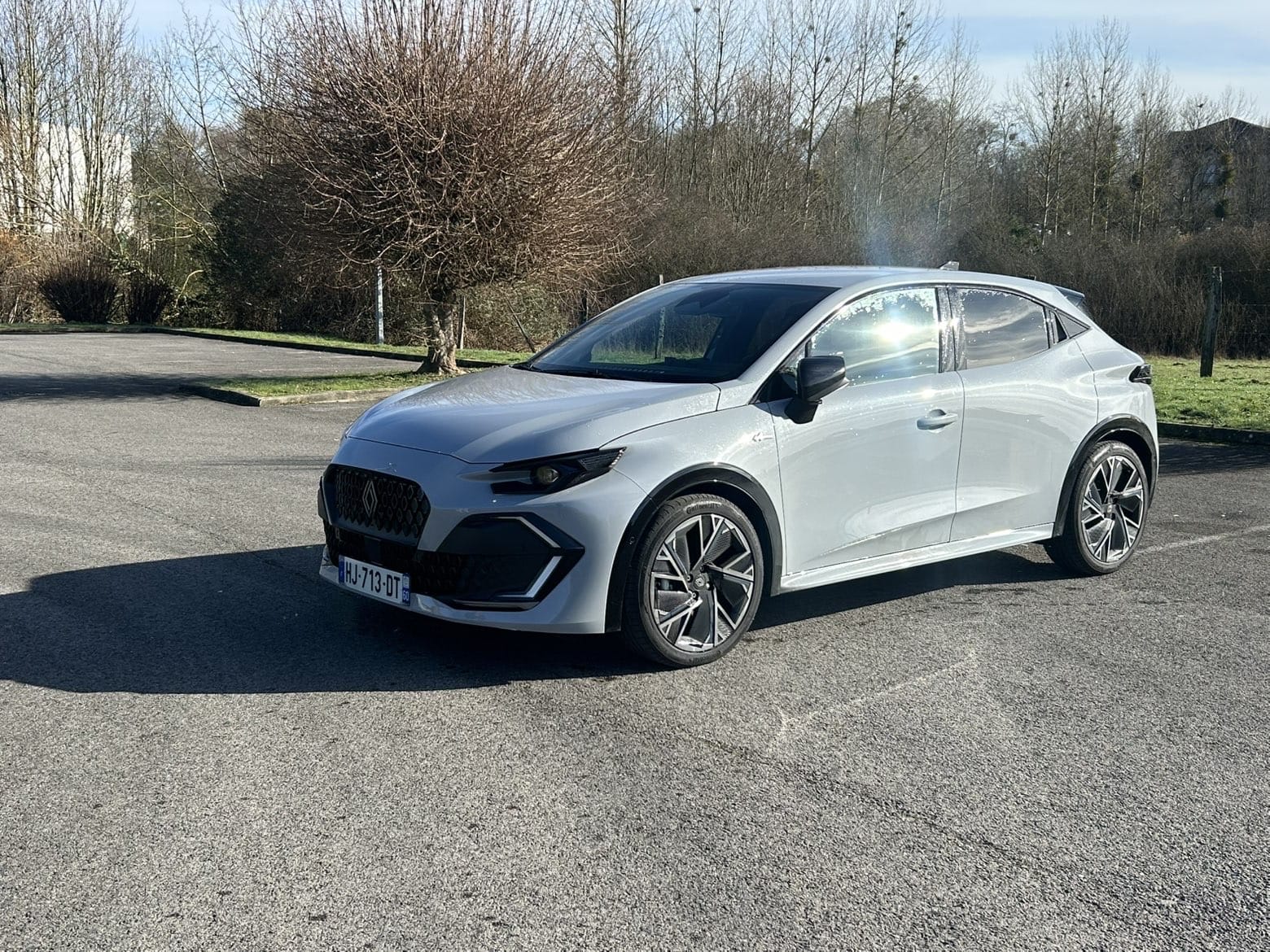 Renault Clio E-tech, 2026, Essence 98 / Électrique (hybride), automatique