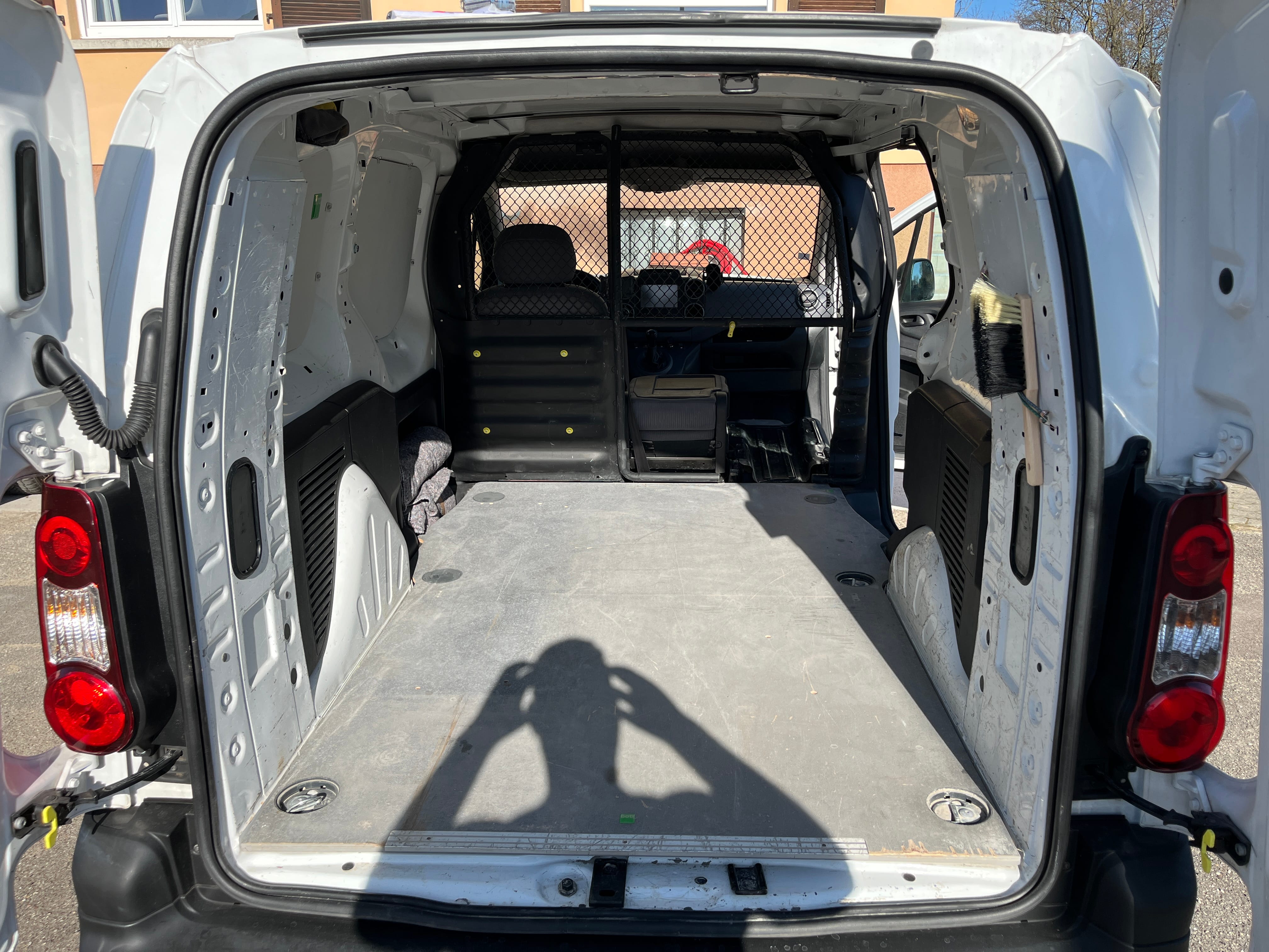 Peugeot Partner Fourgon avec Port USB