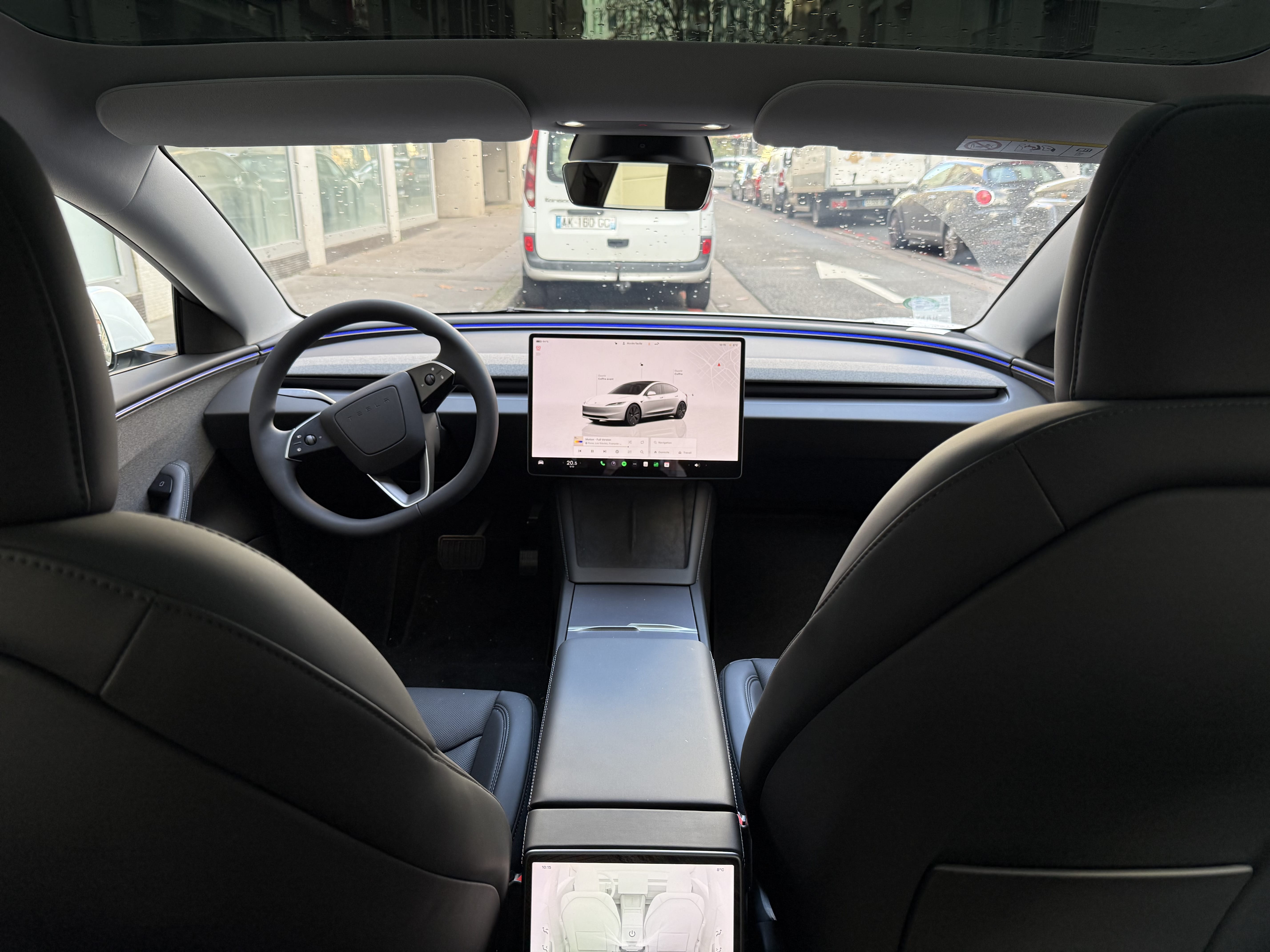 Tesla Model 3 avec GPS