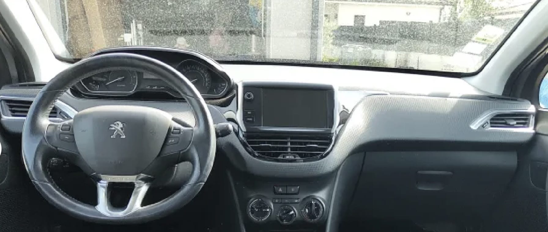 Peugeot 2008 avec Climatisation