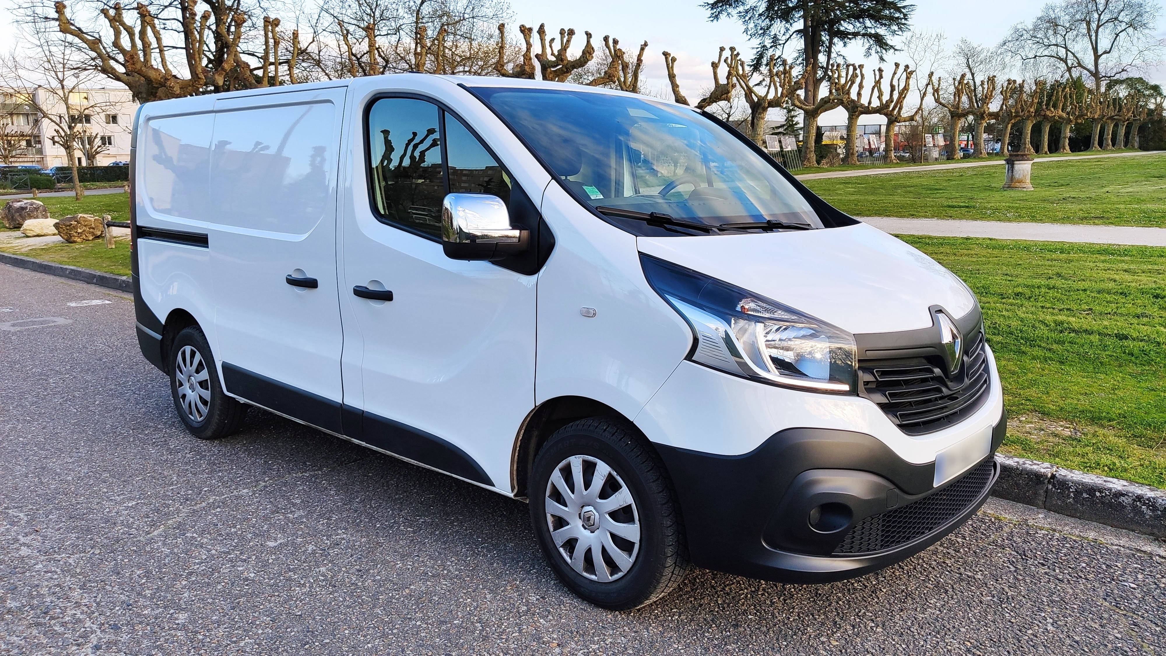 Renault Trafic FA69, 2018, Diesel