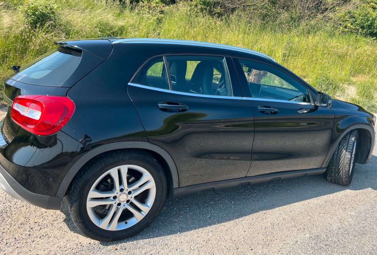 Mercedes-Benz GLA 250 4MATIC avec Climatisation