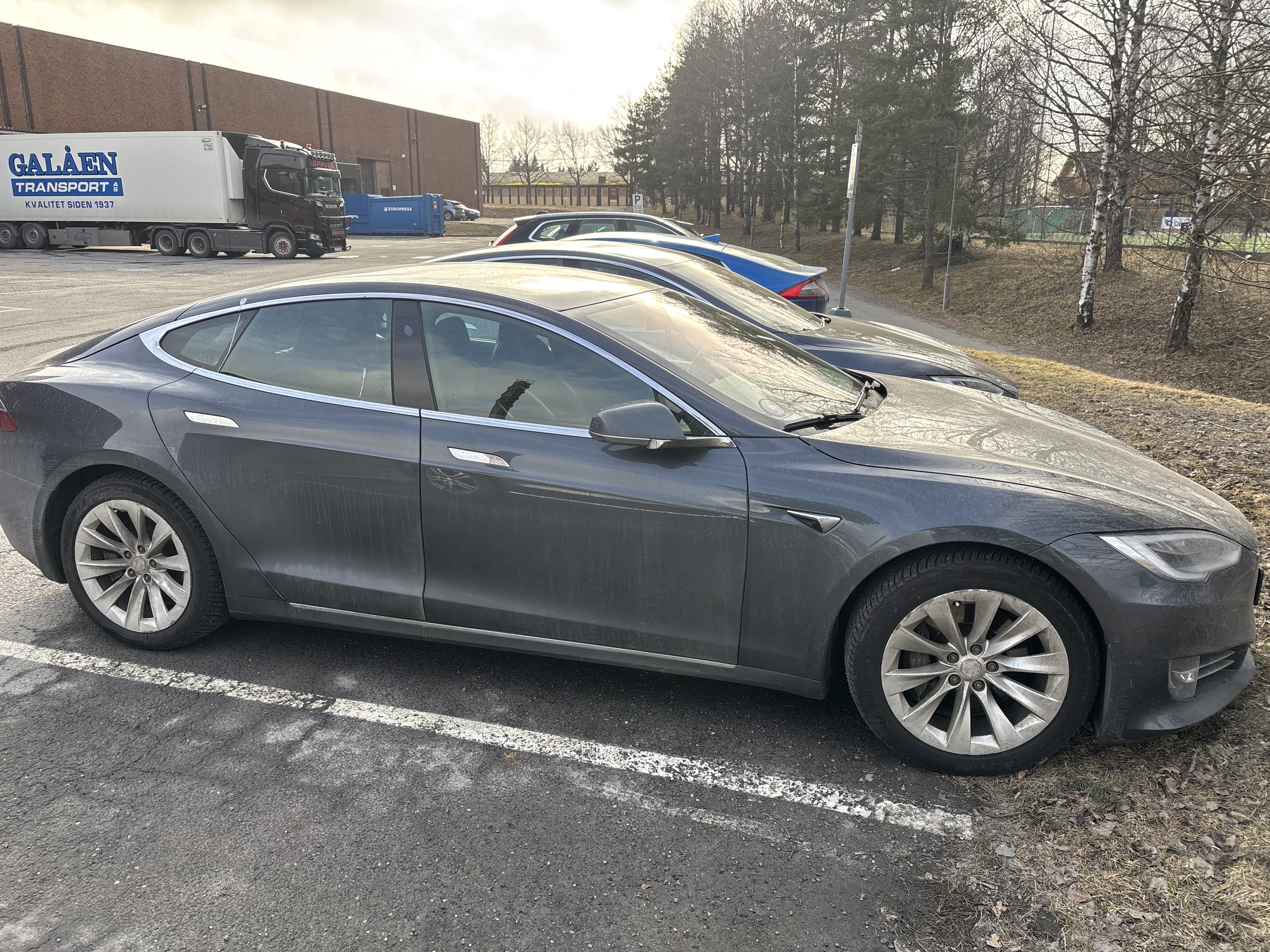Tesla Model S 75D with Air conditioning