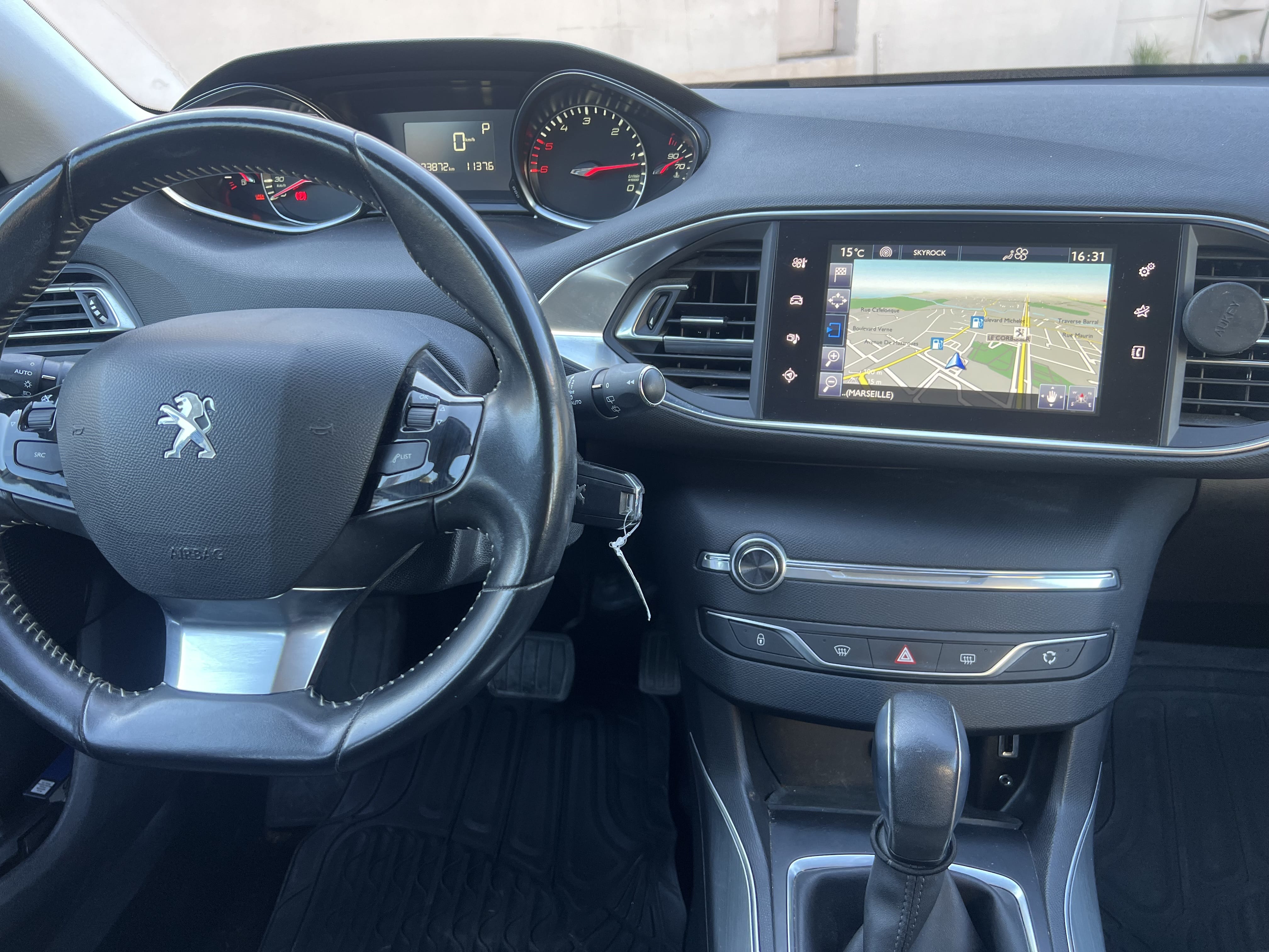Peugeot 308 SW with Cruise control