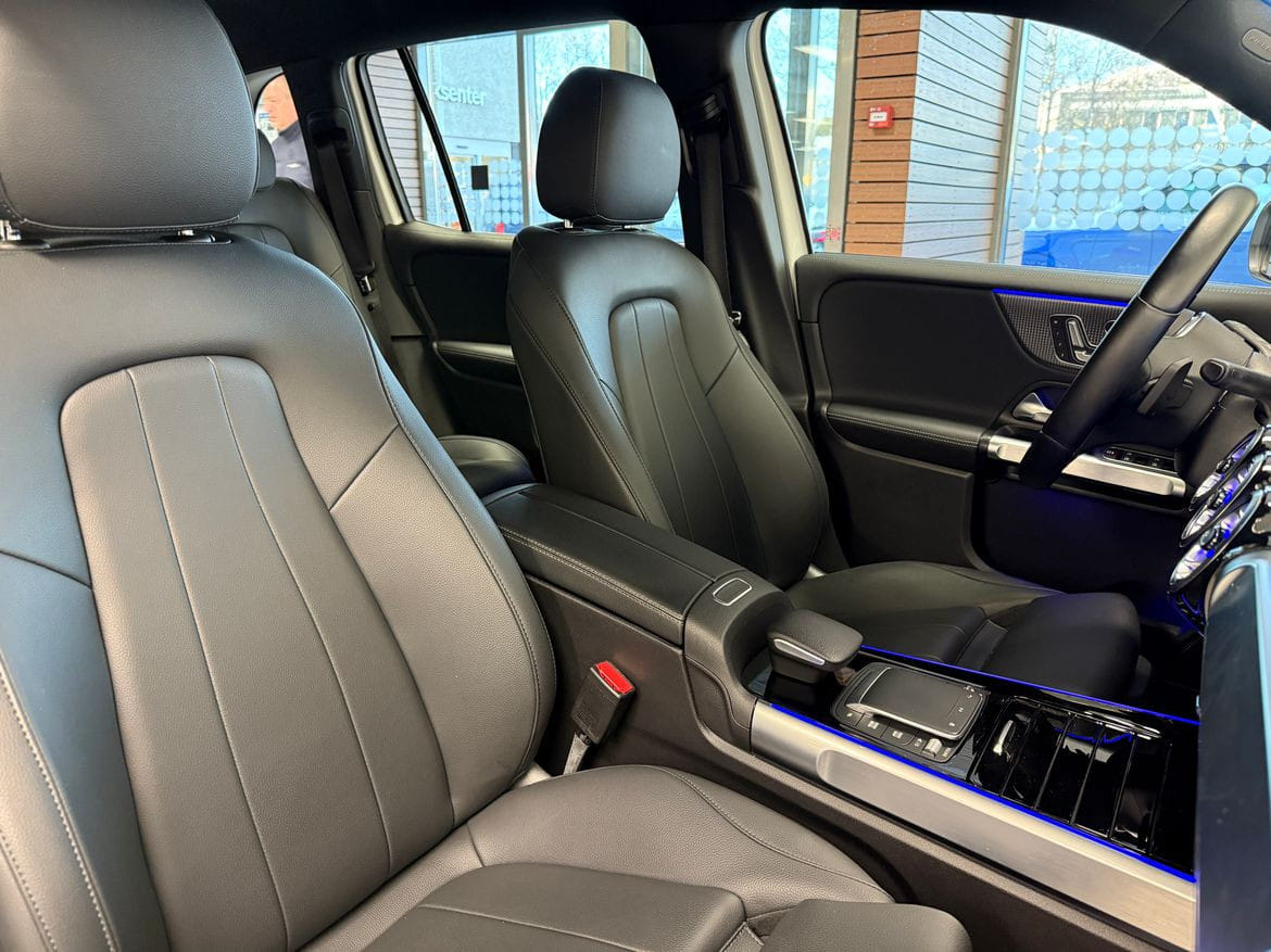 Mercedes-Benz EQB med Bluetooth audio