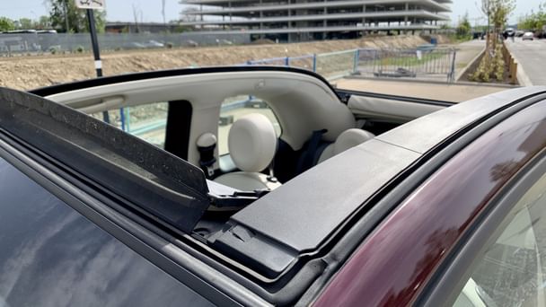 Fiat 500 C Partez à l’aventure avec notre Fiat 500 Cab – Style, Confort et Liberté à Bordeaux
