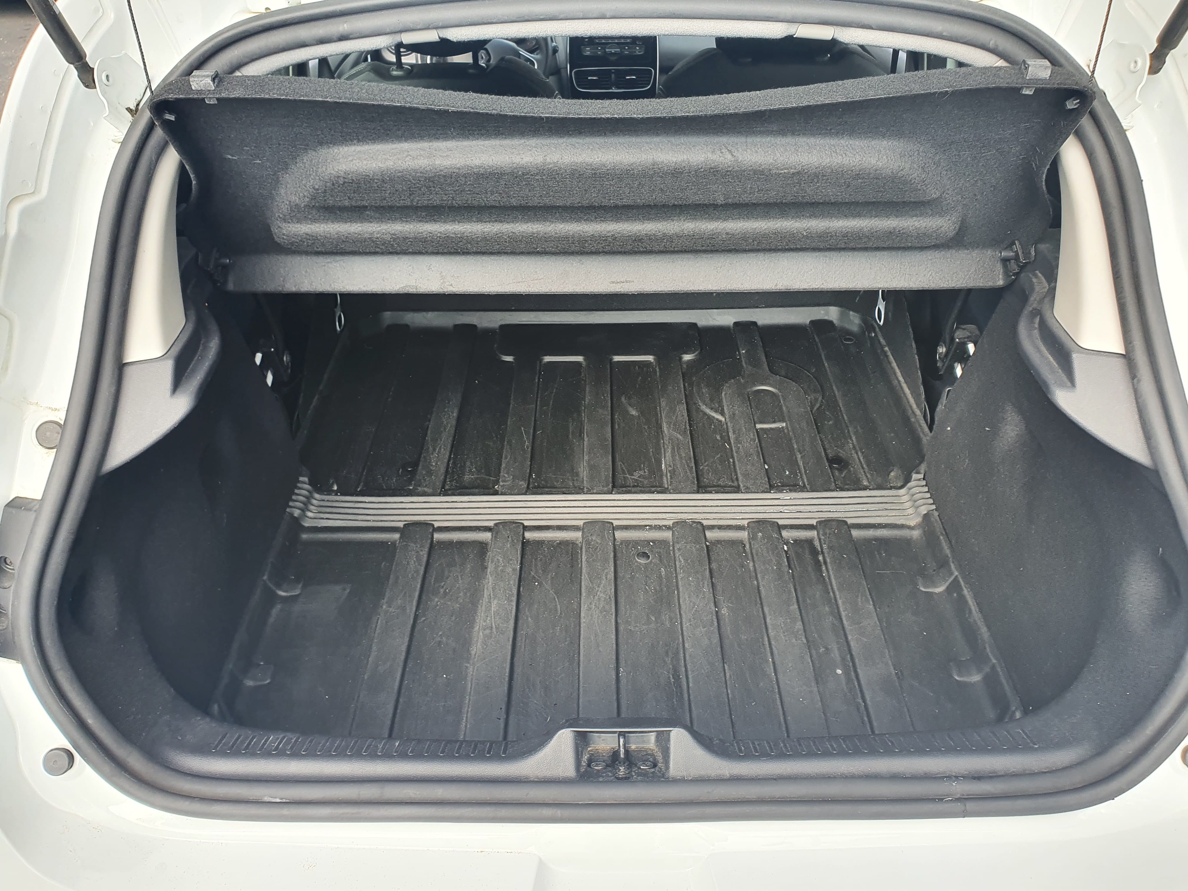 Renault Clio avec Entrée audio / iPod