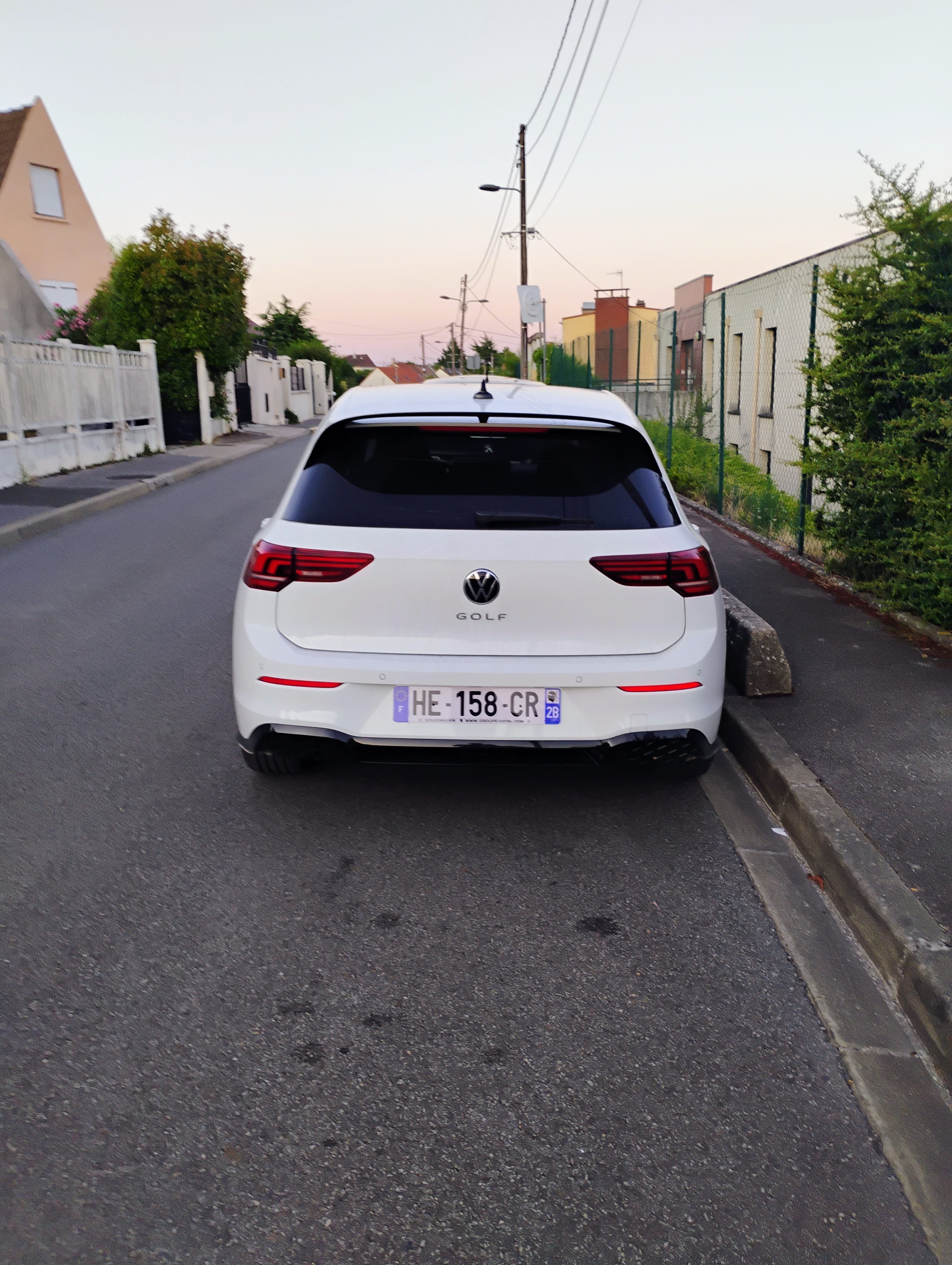 Volkswagen Golf R-Line avec Dashcam