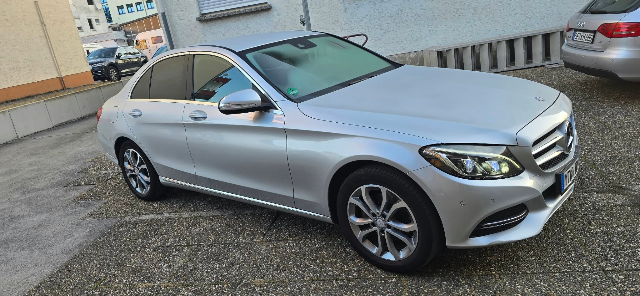 Mercedes-Benz C-Klasse C 180 mit Klimaanlage