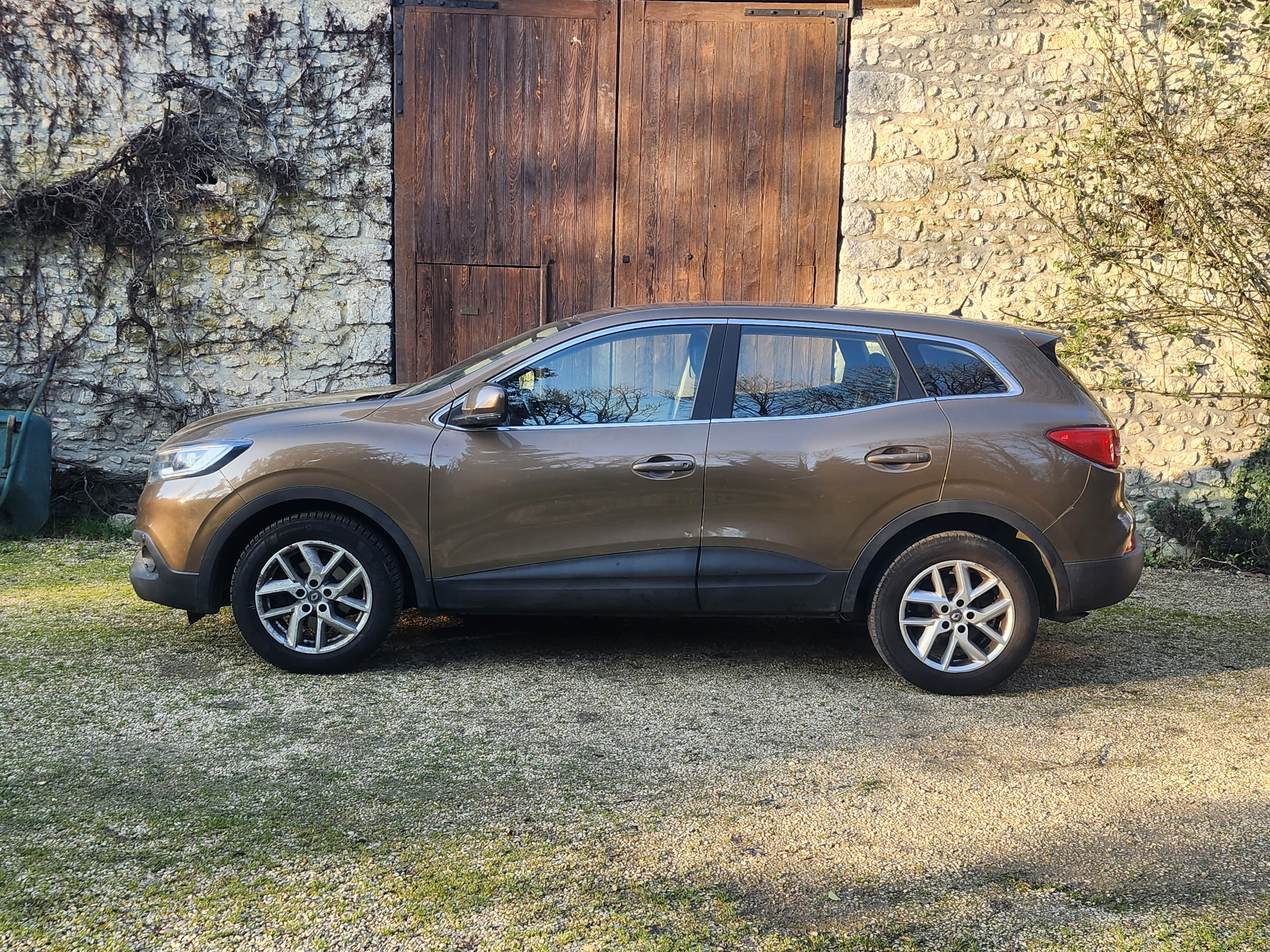 Renault Kadjar SUV 5 places avec Climatisation