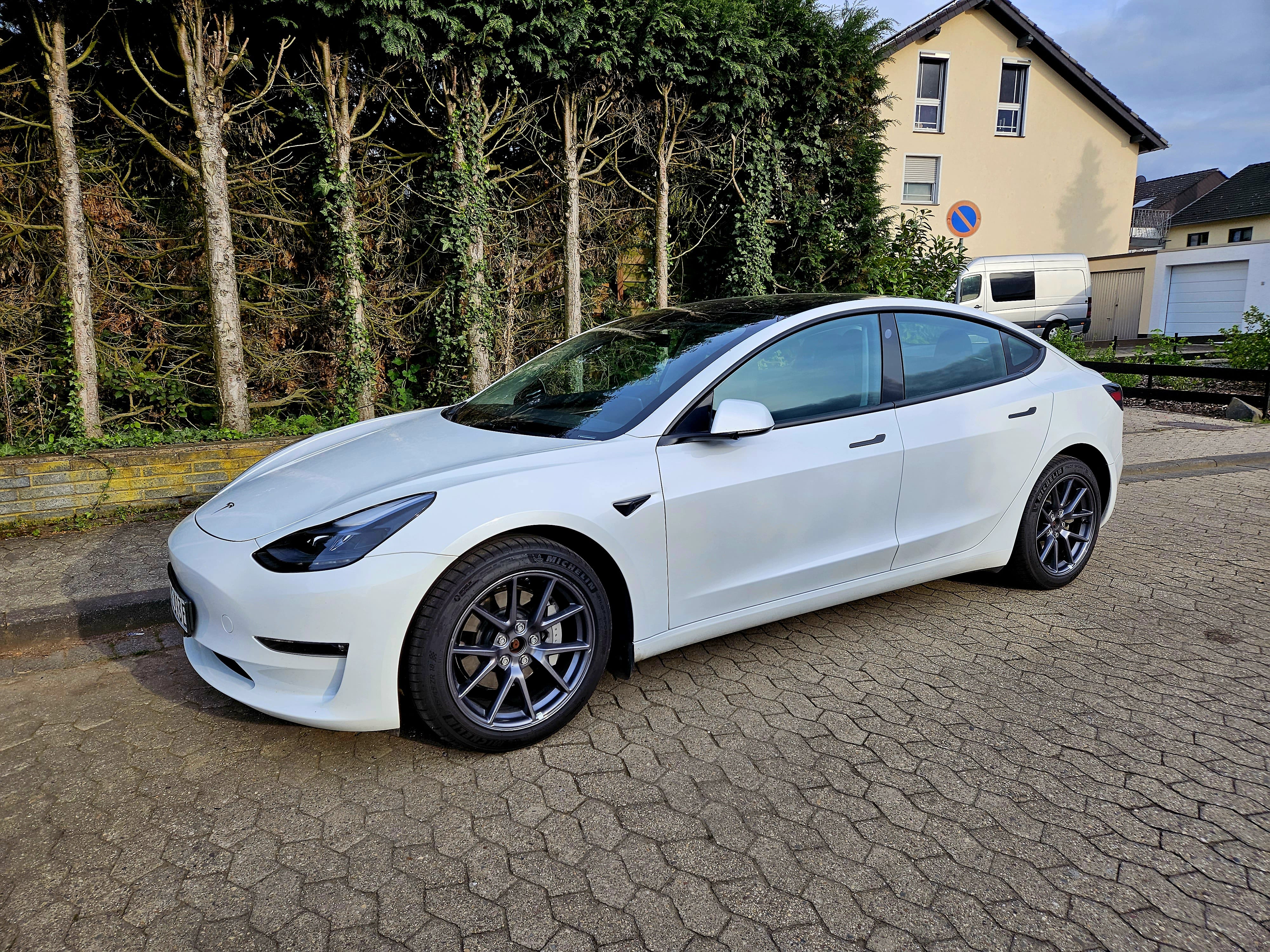 Tesla Model 3 Long Range, 2022, Elektro, Automatik