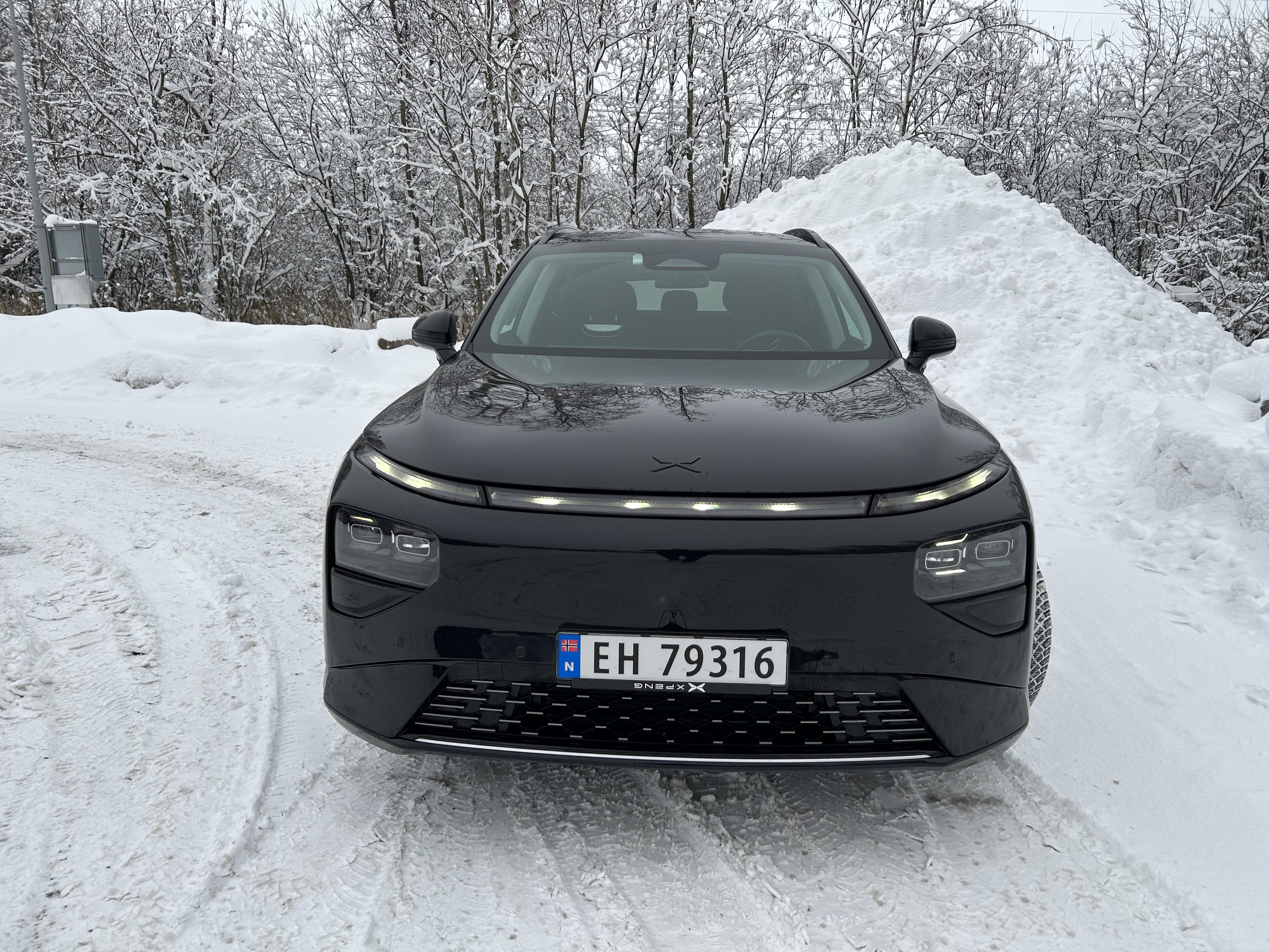 Xpeng G9 AWD Performance med Bluetooth audio