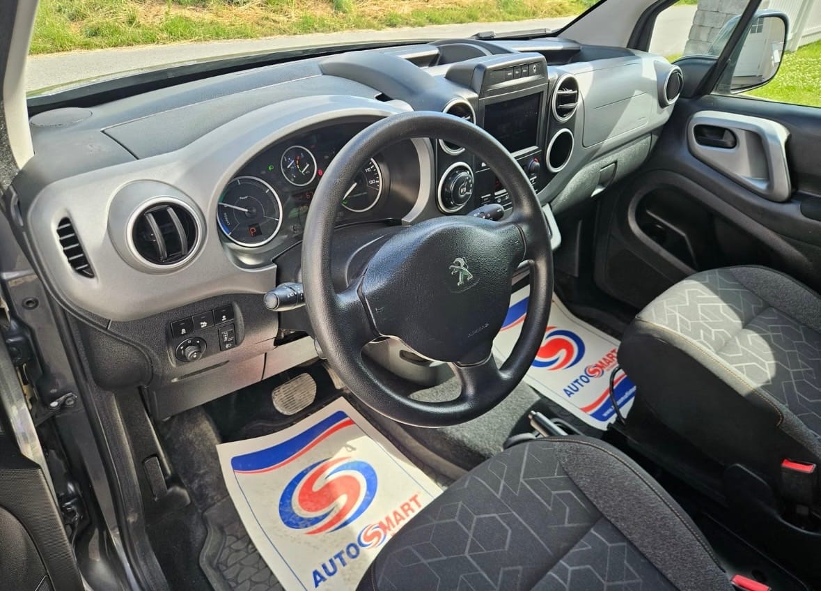 Peugeot Partner Tepee mit Klimaanlage