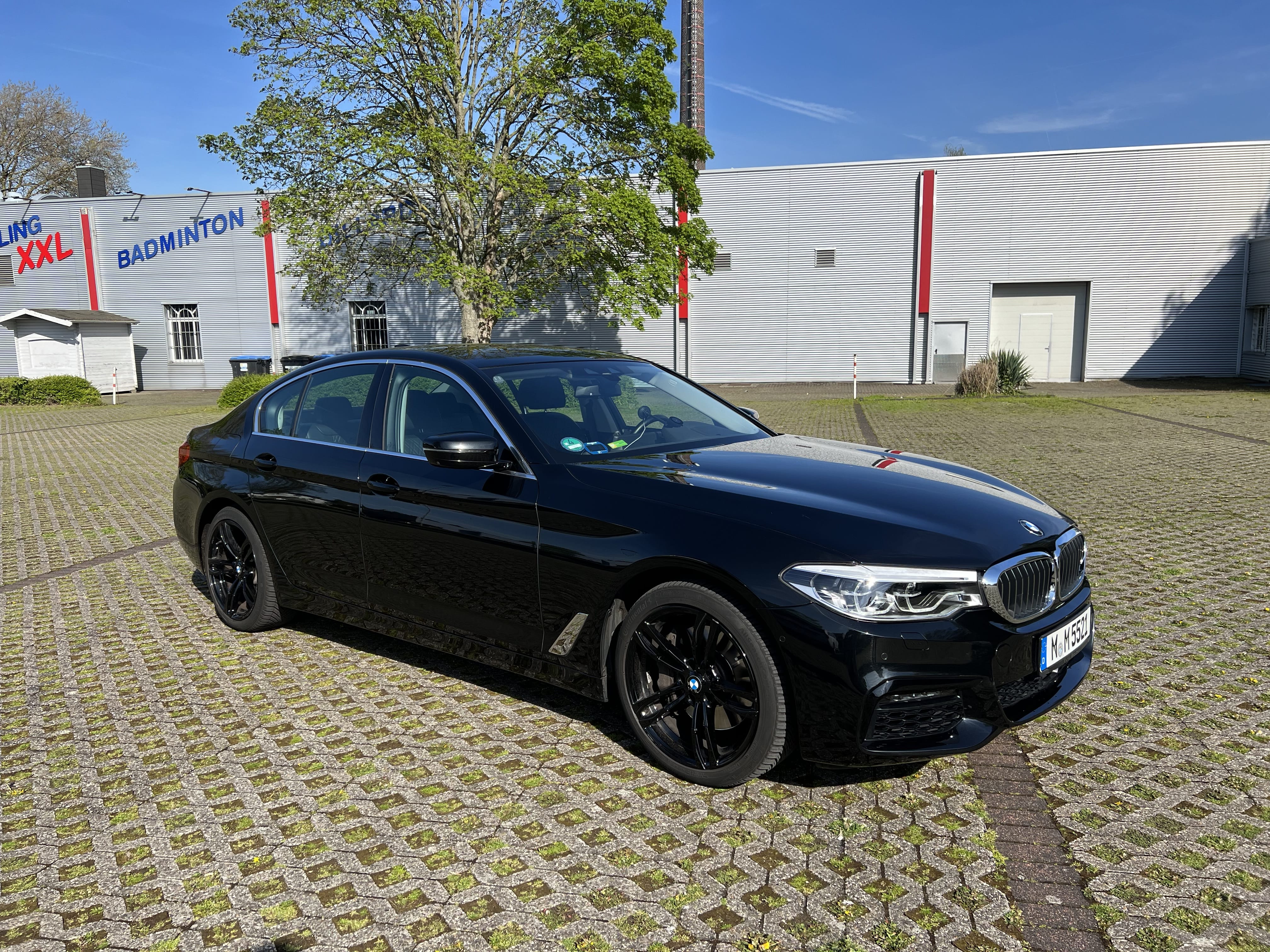 BMW 5er 3.0 xDrive 340 PS, 2018, Super 95, Automatik