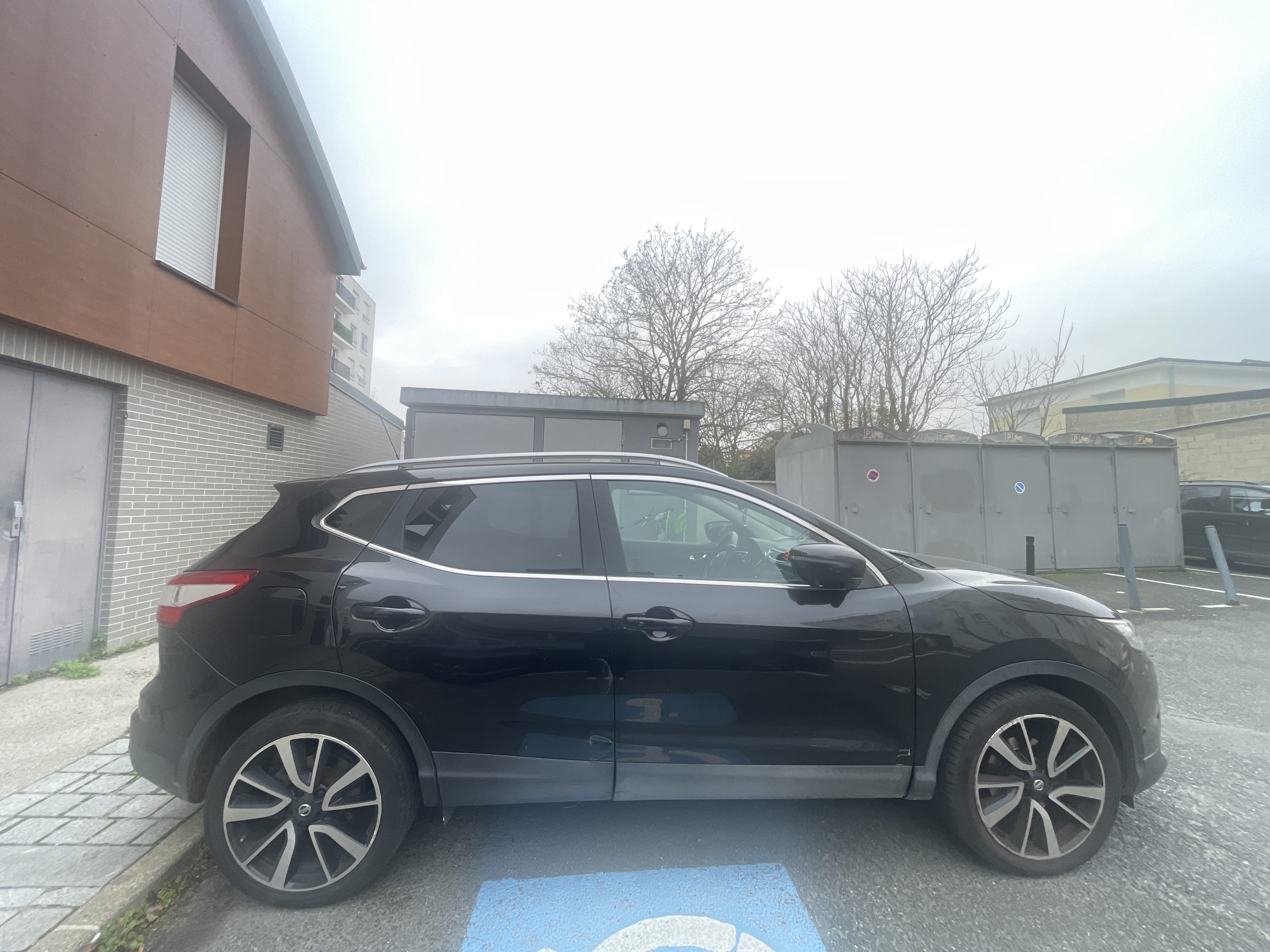 Nissan Qashqai avec Climatisation