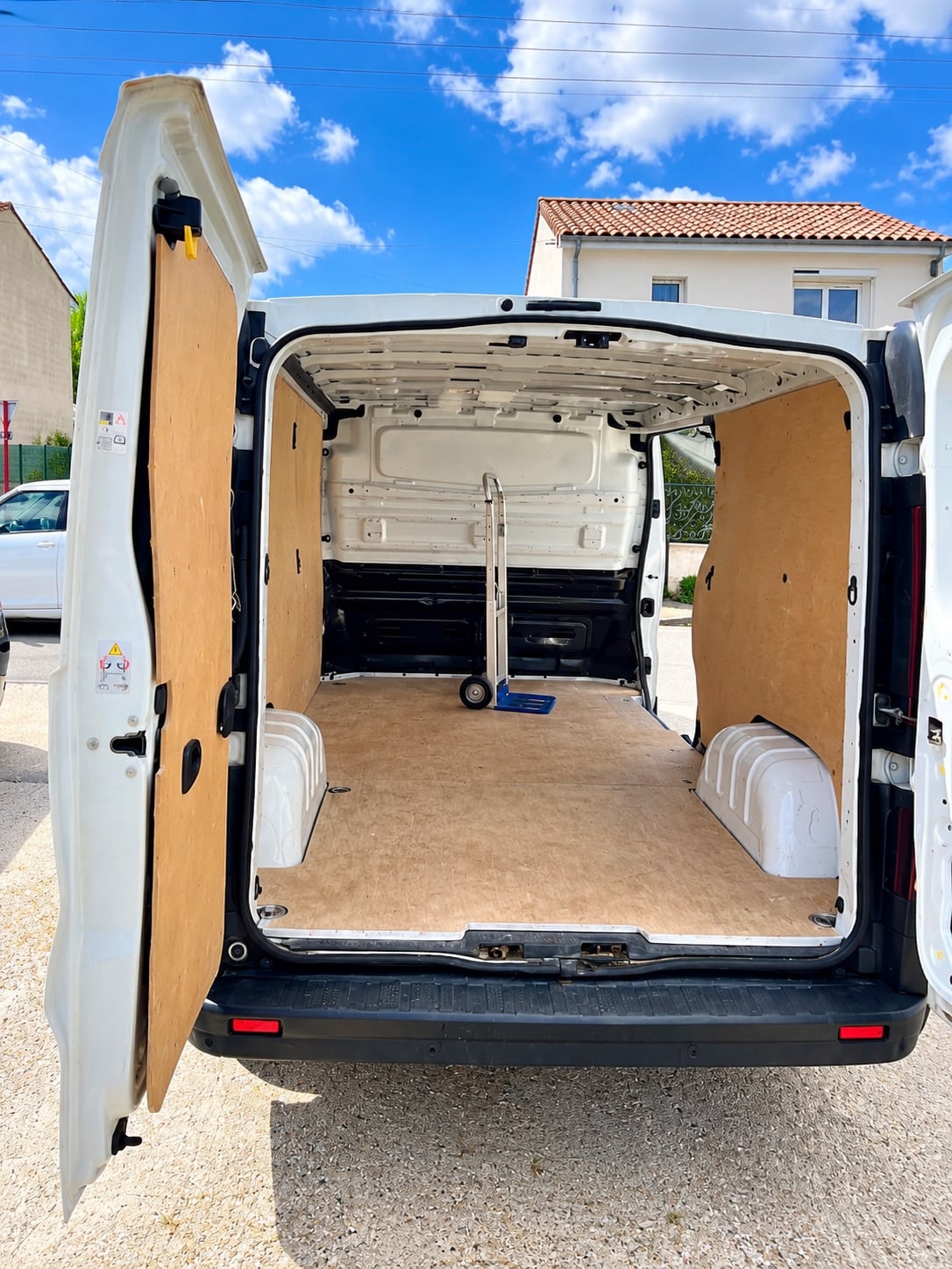 Renault Trafic L2H1 avec Audio Bluetooth