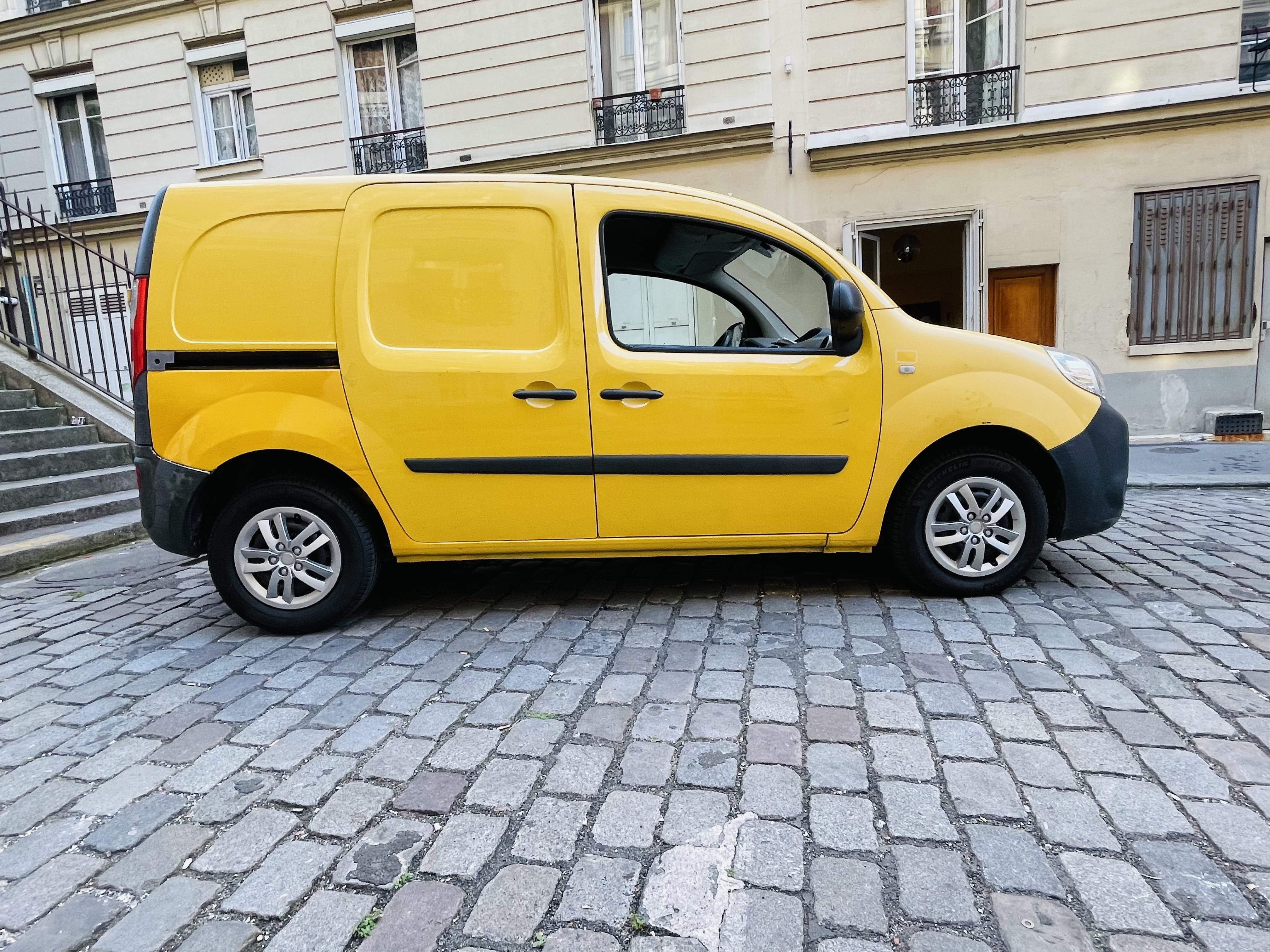 Renault Kangoo Express avec Entrée audio / iPod