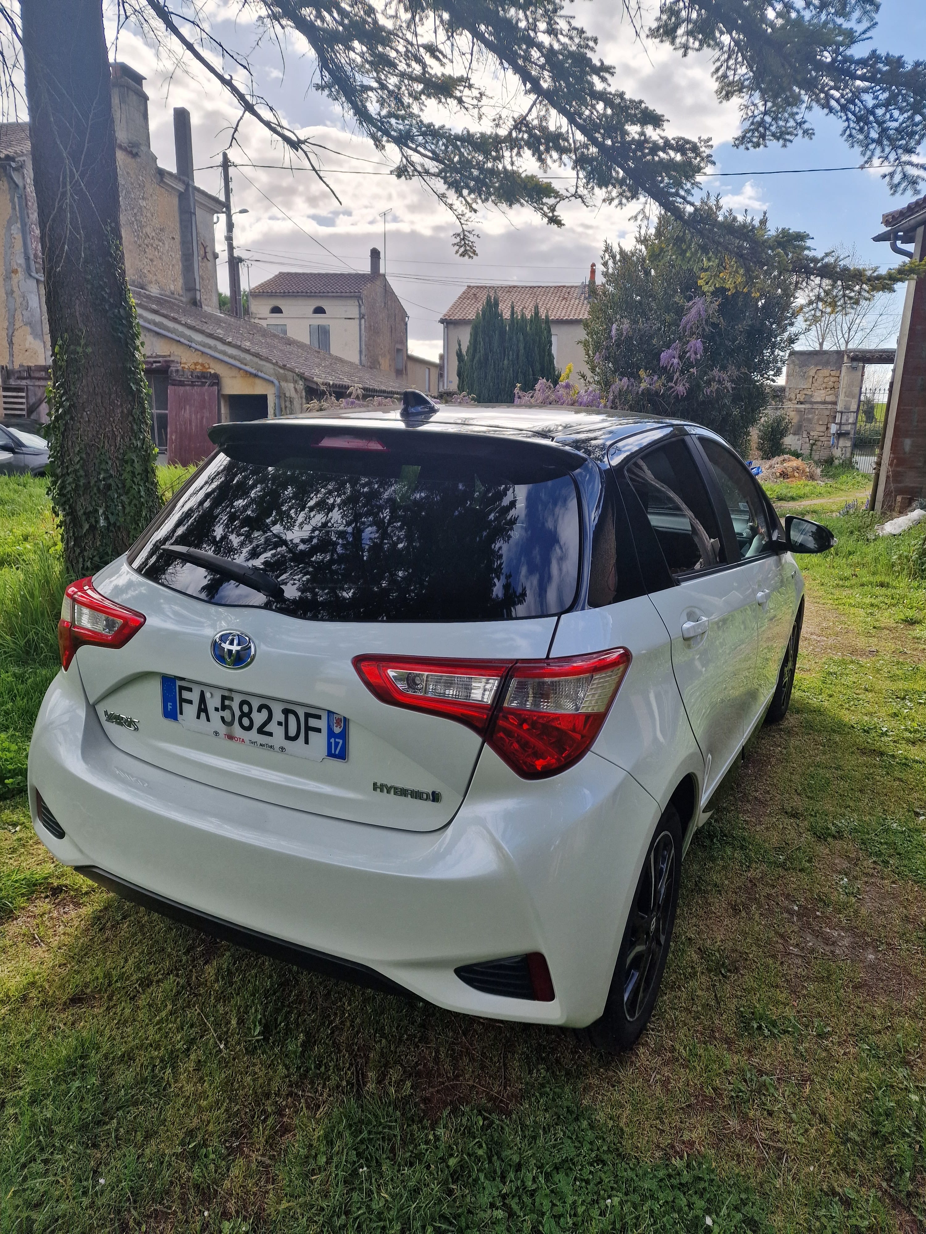 Toyota Yaris Hybride avec Caméra de recul