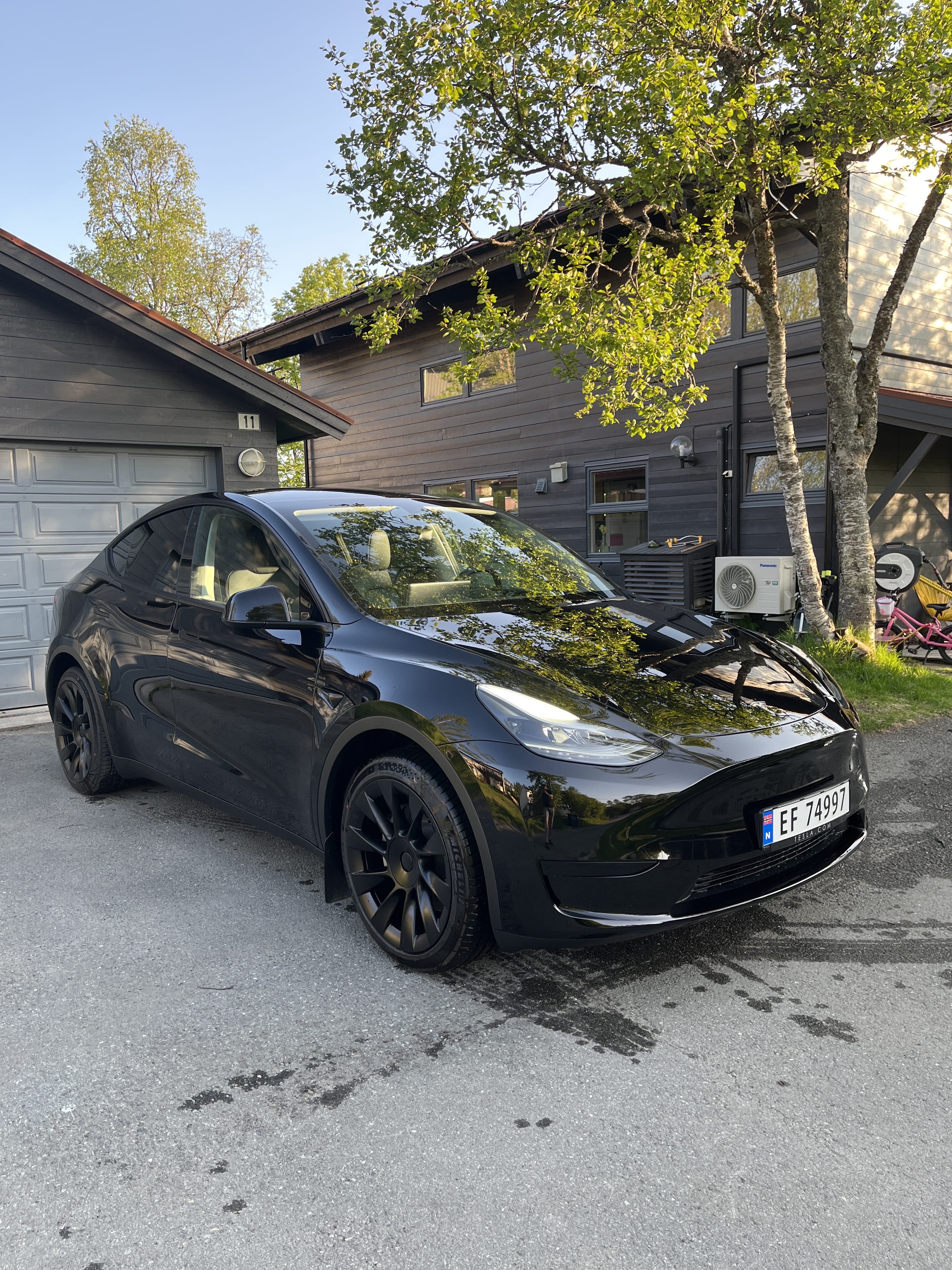 Tesla Model Y, 2023, Elektrisk, automatisk