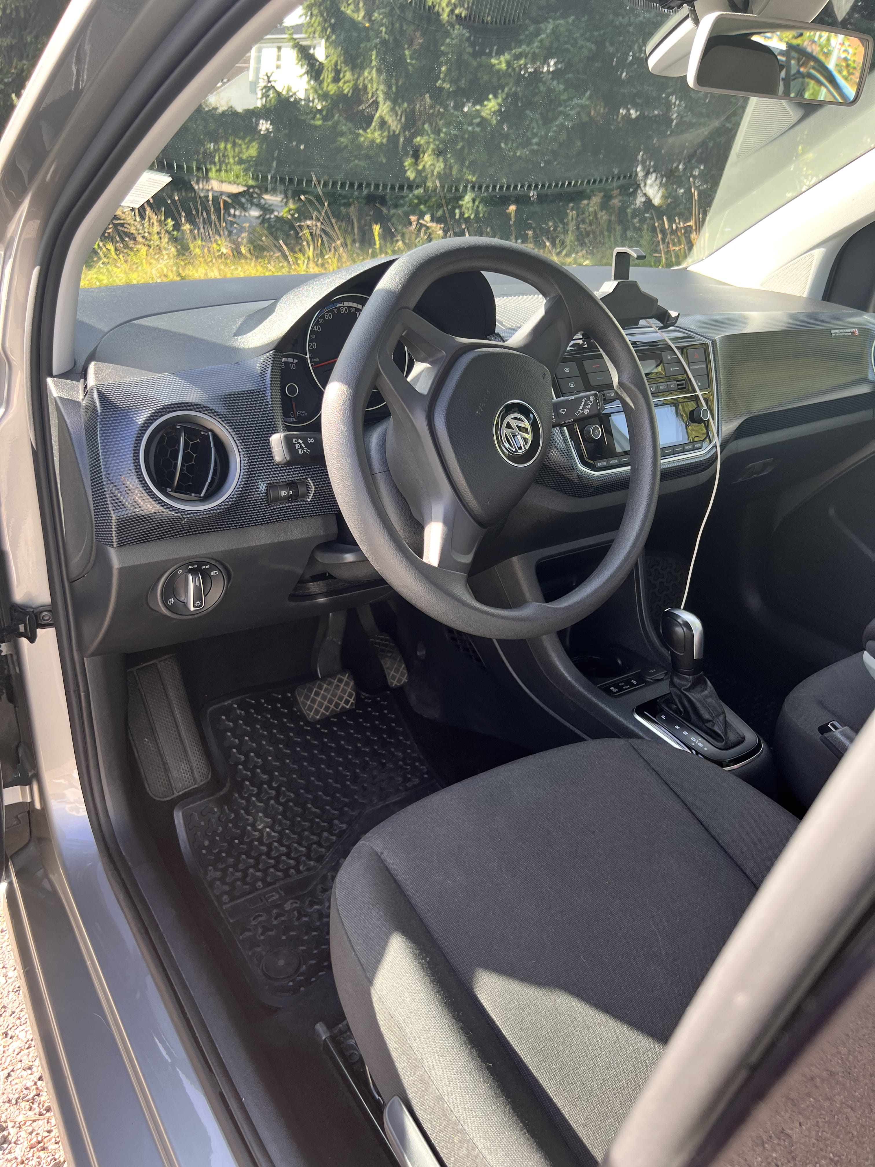 Volkswagen e-Up ! with Audio / iPod input