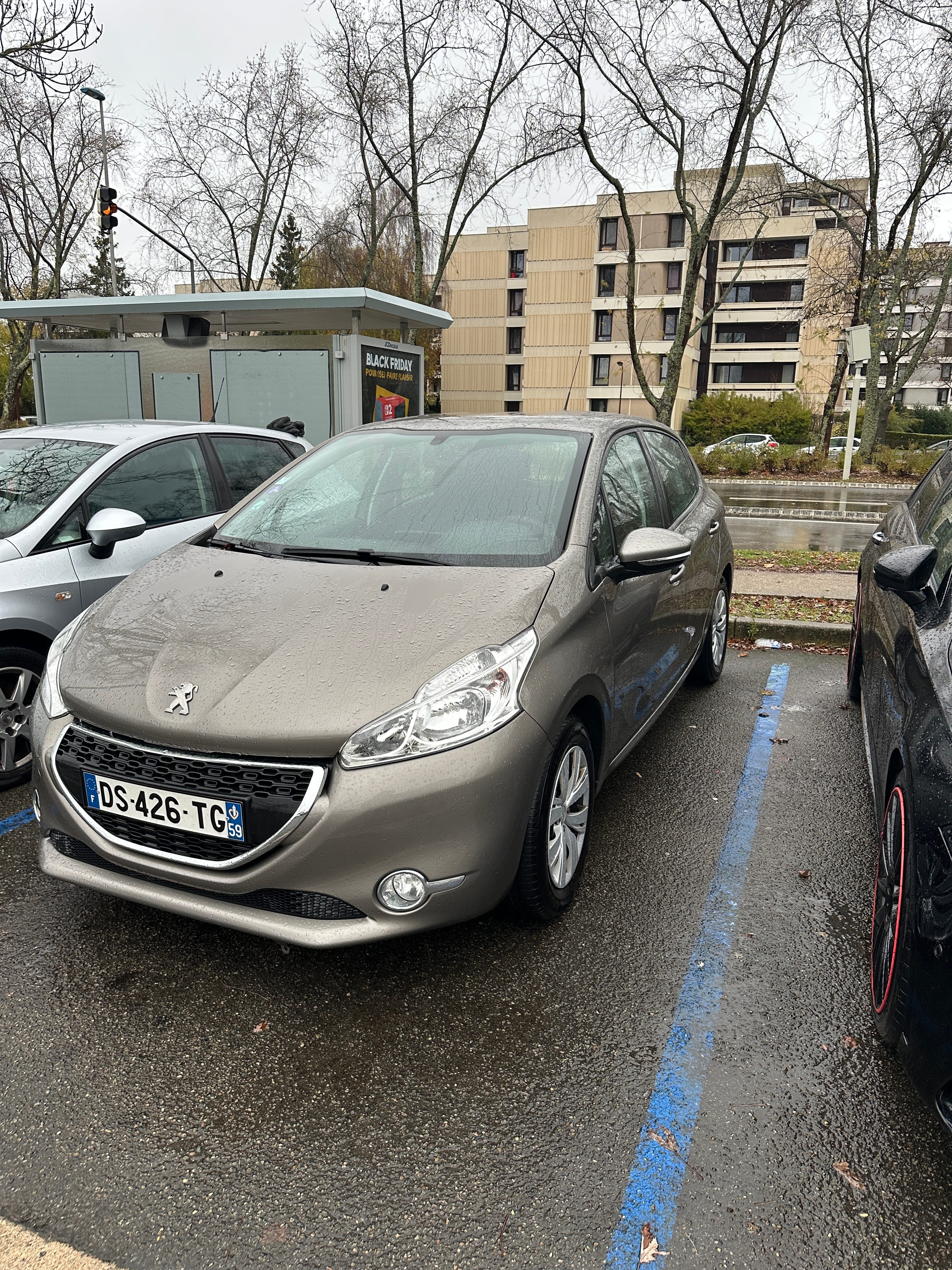 Peugeot 208 avec Port USB