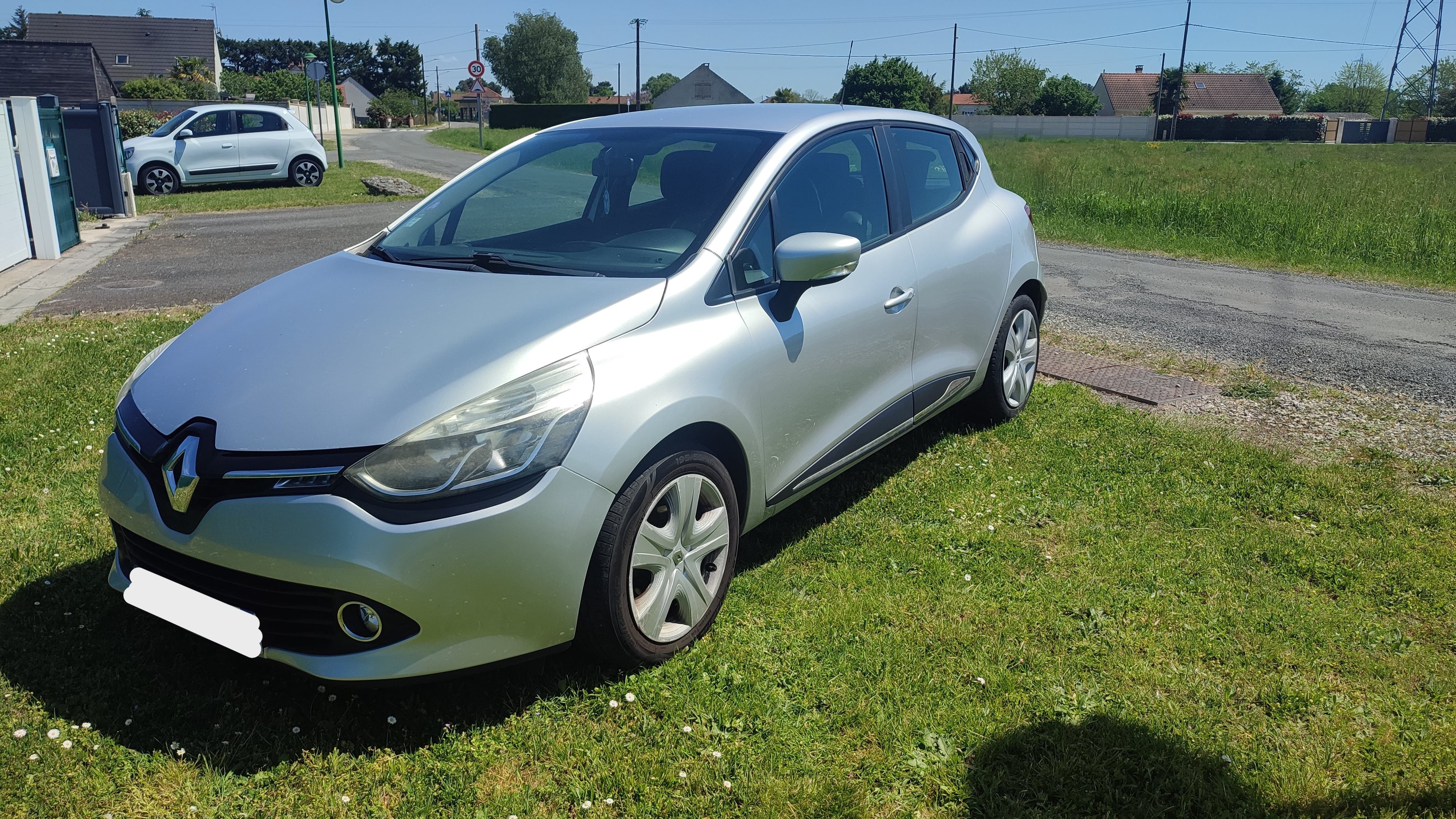 Renault Clio 0.9 TCE, 2015, Essence 98