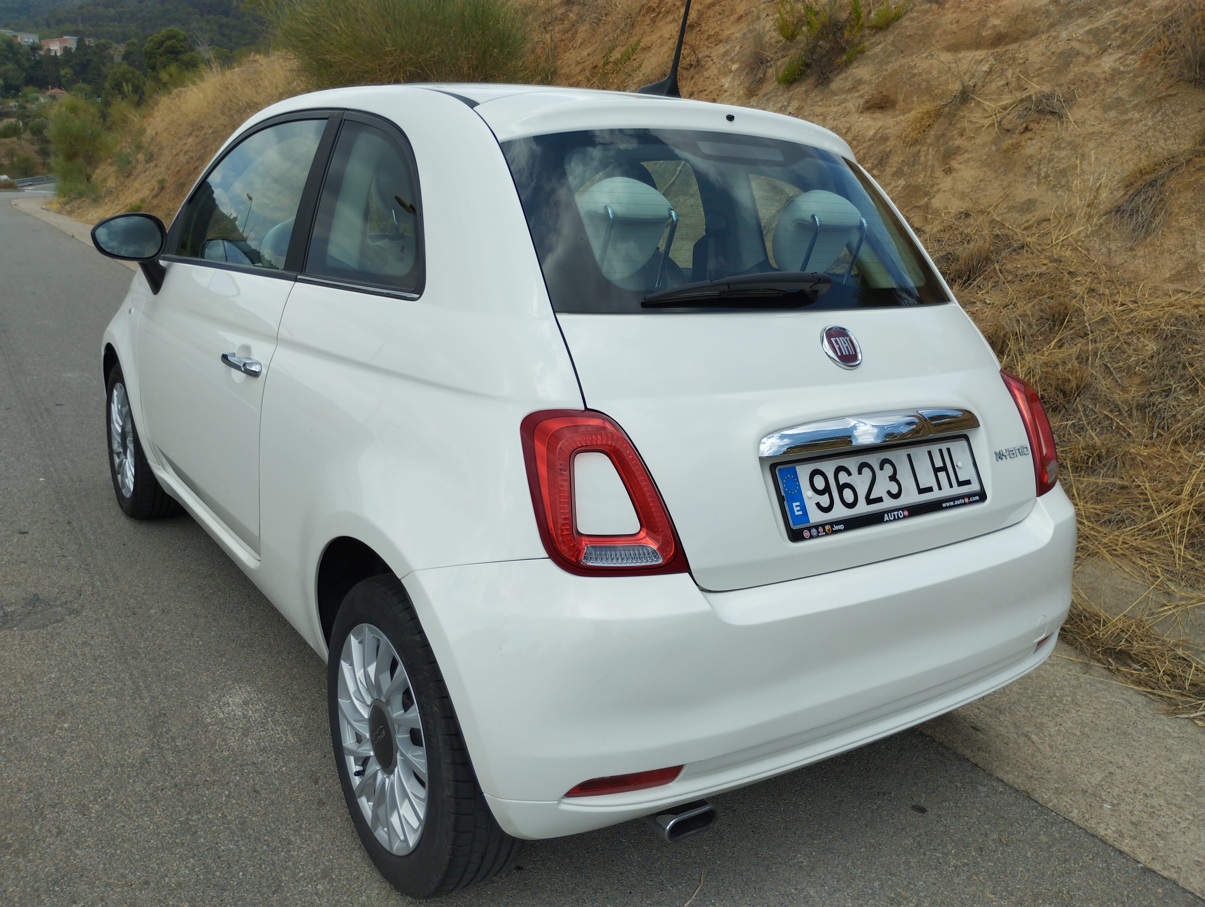 Fiat 500 Hybrido with GPS