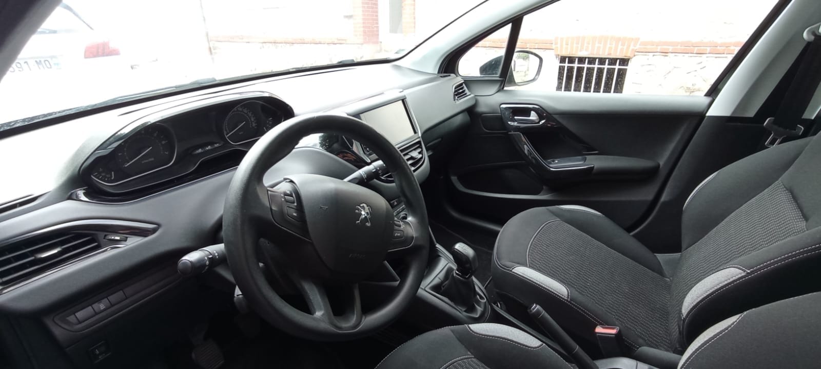 Peugeot 208 con Audio Bluetooth