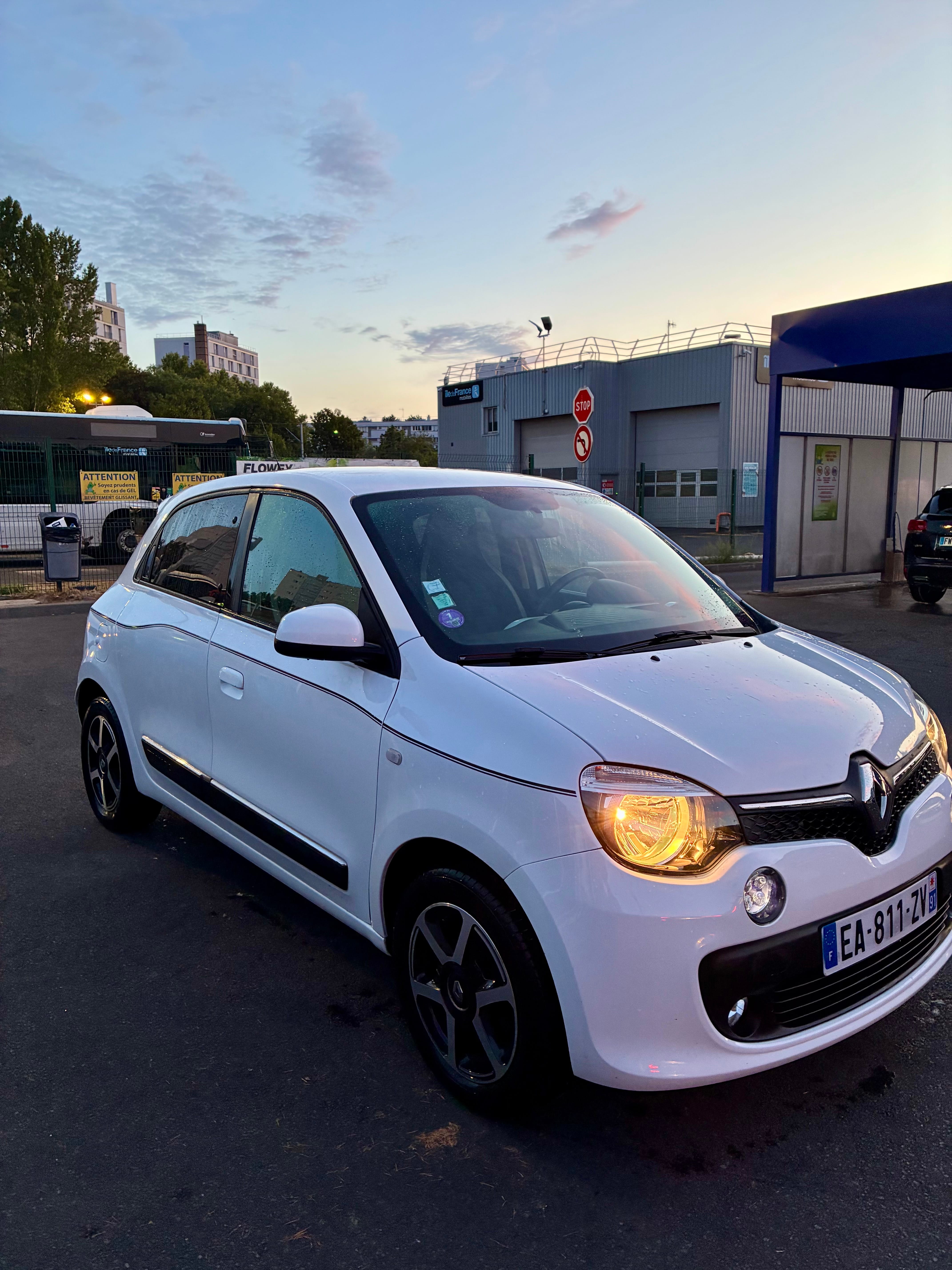 Renault Twingo III avec Climatisation
