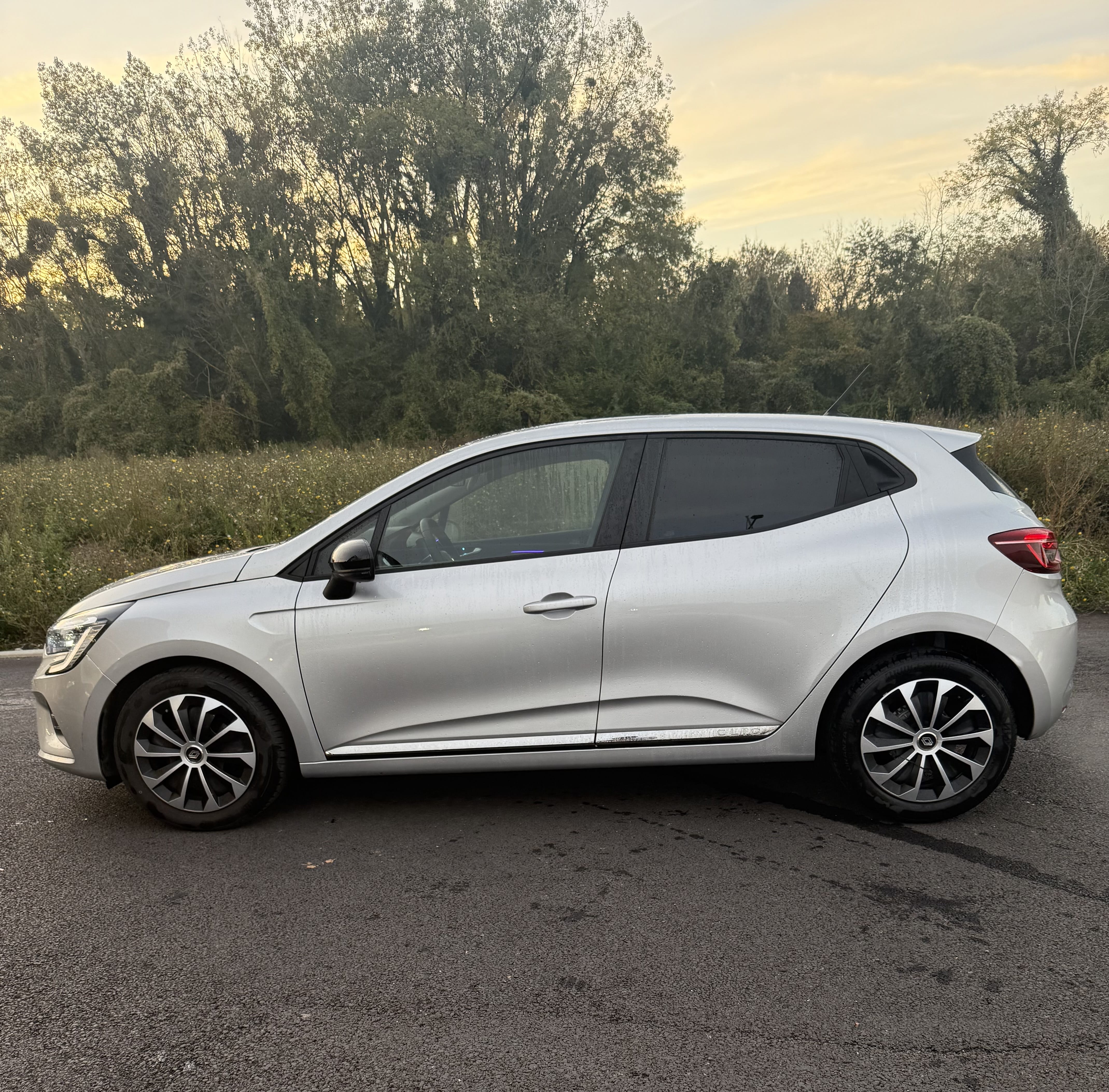 Renault Clio avec Climatisation