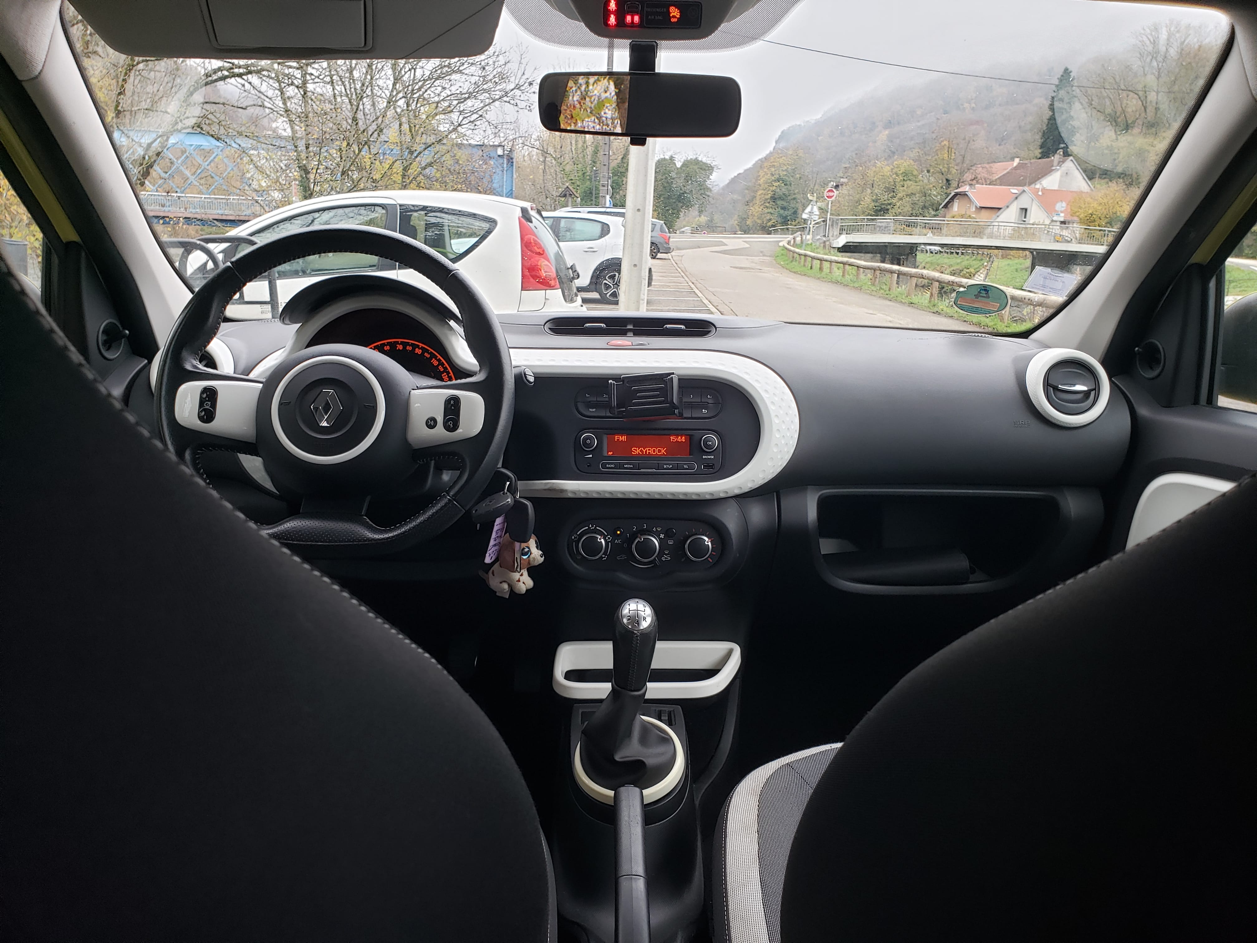 Renault Twingo III avec Siège bébé