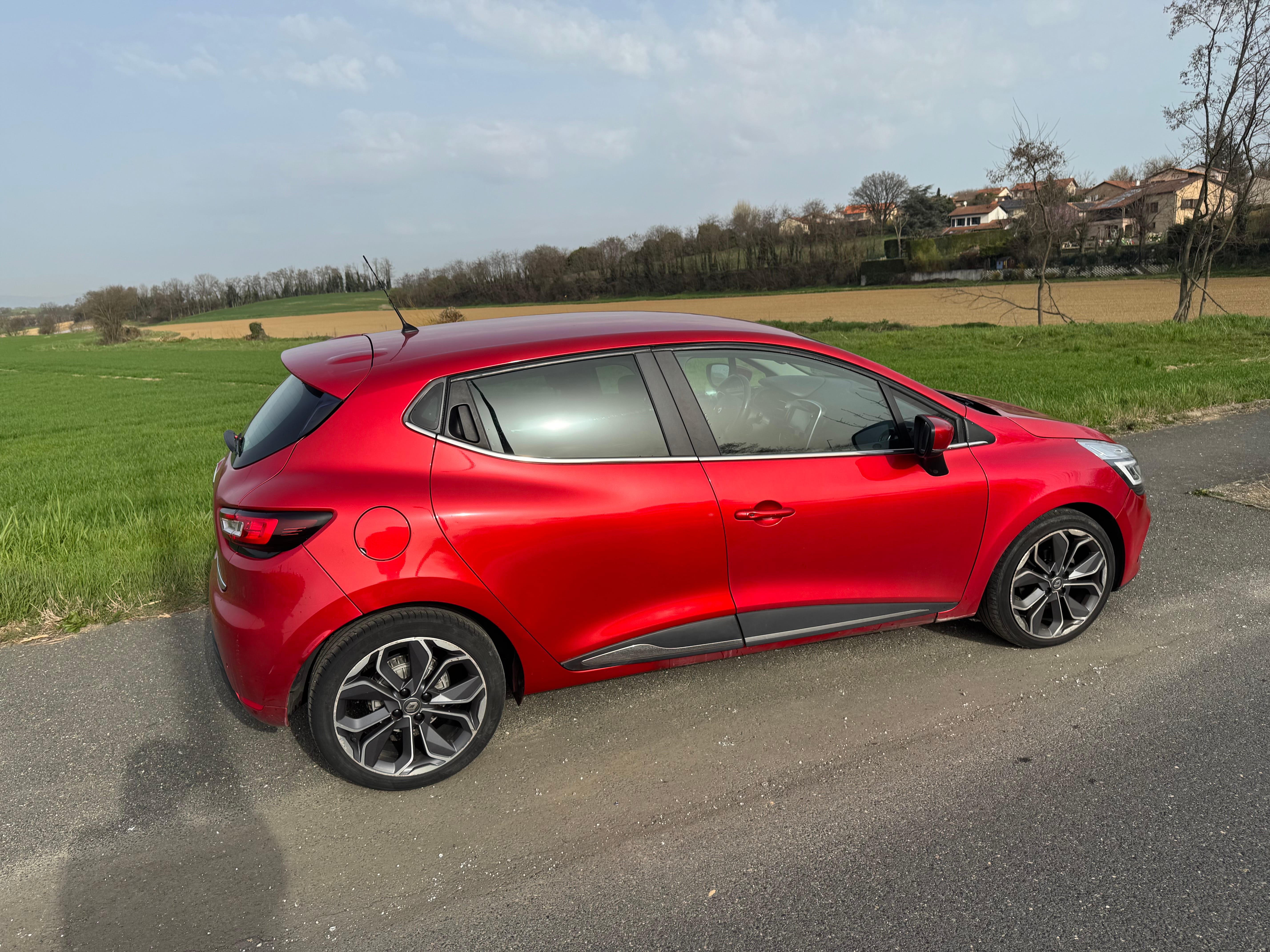 Renault Clio avec Climatisation