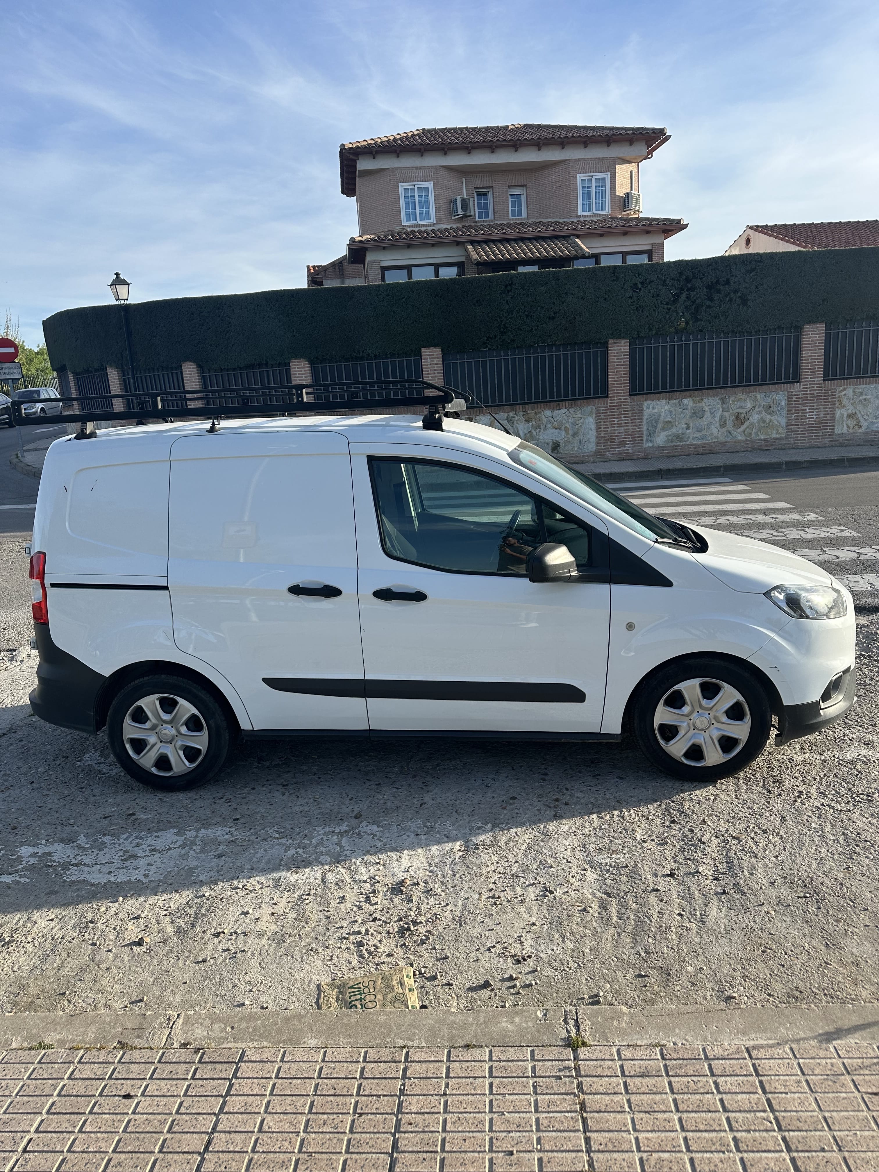 Ford Tourneo Courier con Aire acondicionado