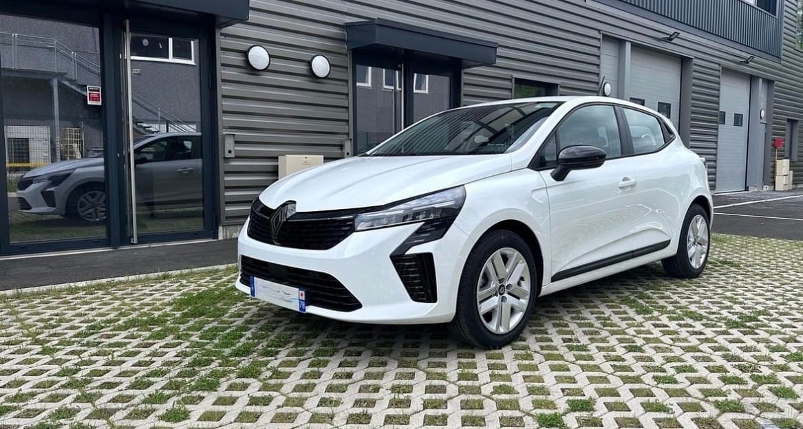 Renault Clio, 2025, Essence 95