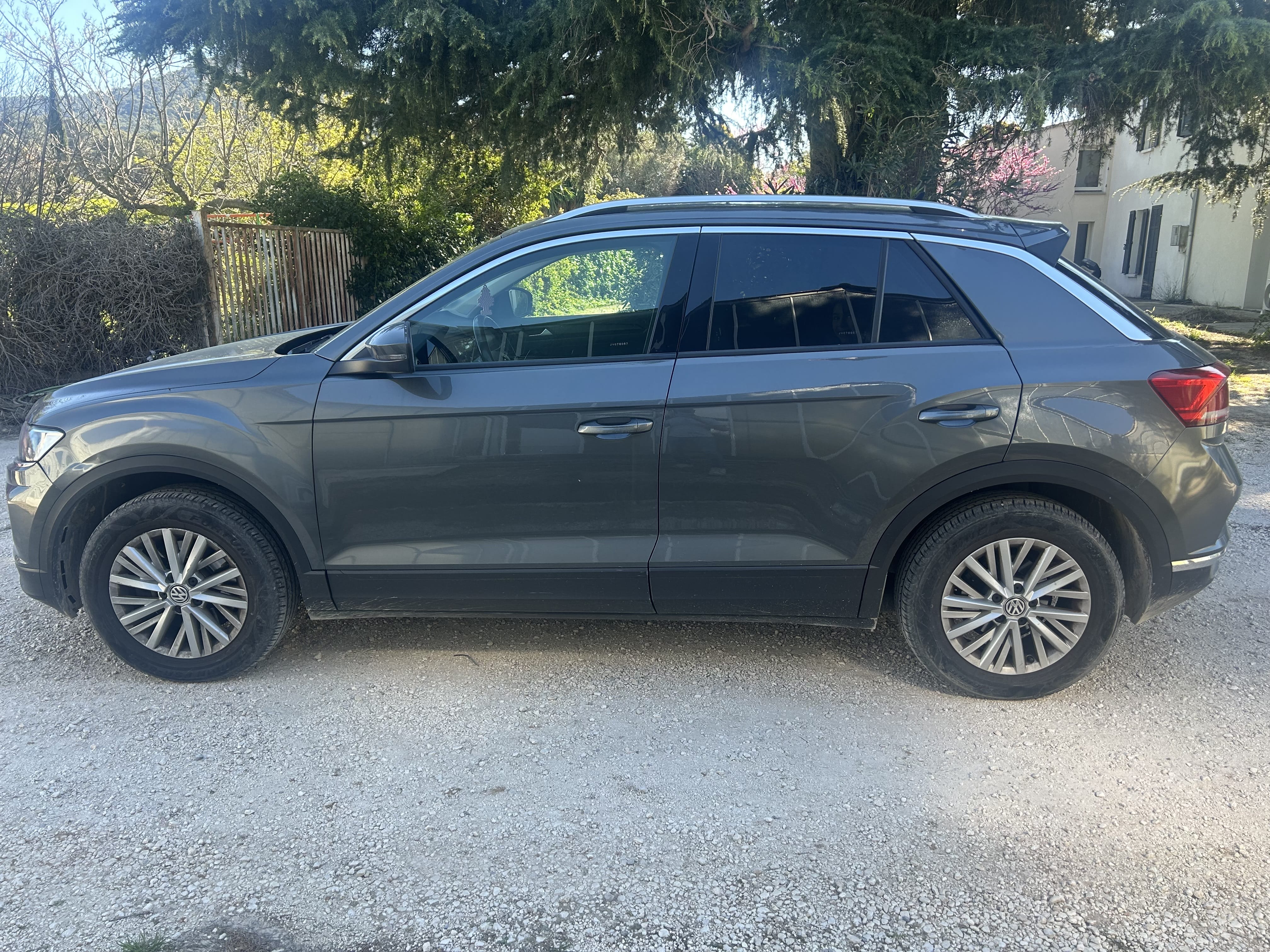 Volkswagen T-Roc avec Climatisation