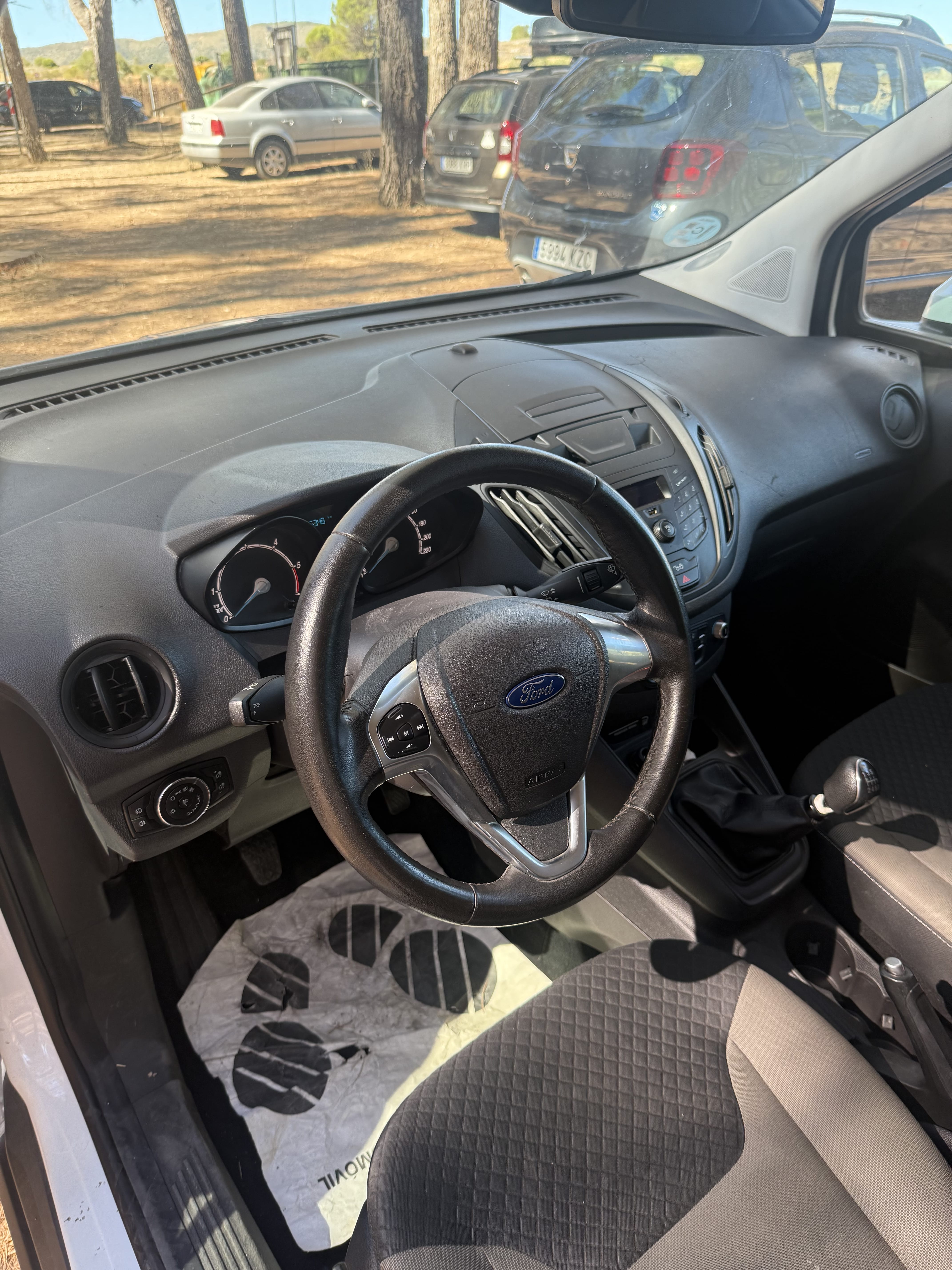 Ford Transit Courier Furgoneta